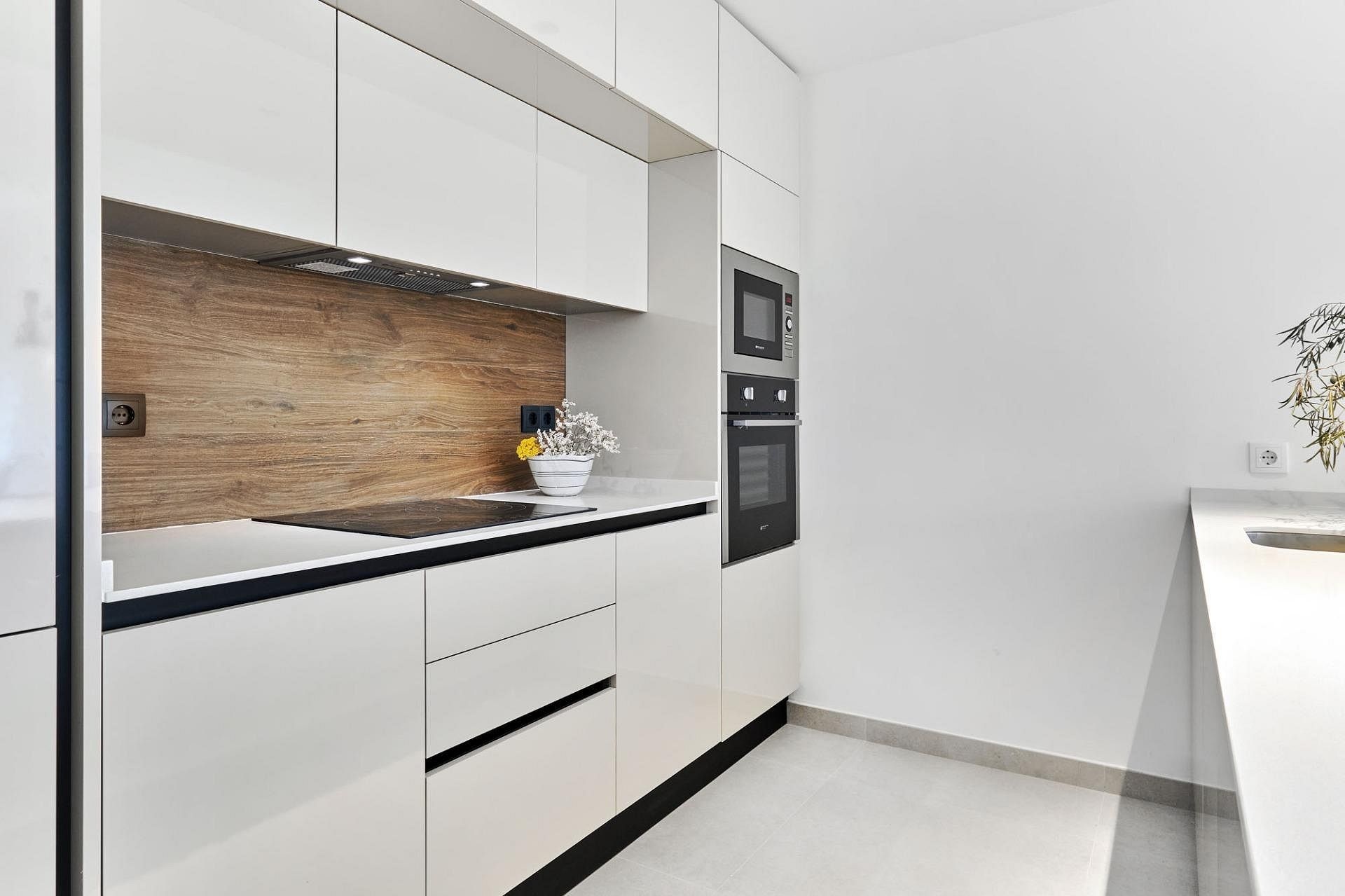 Resale - 2 Bedroom 2 Bathroom Apartment in Torrevieja - , Torrevieja, Alicante, Spain - Alicante