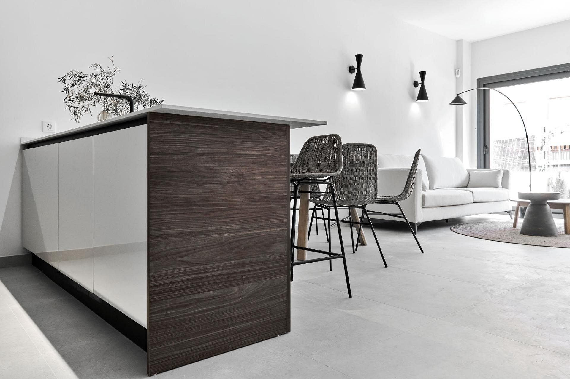 Resale - 2 Bedroom 2 Bathroom Apartment in Torrevieja - , Torrevieja, Alicante, Spain - Alicante