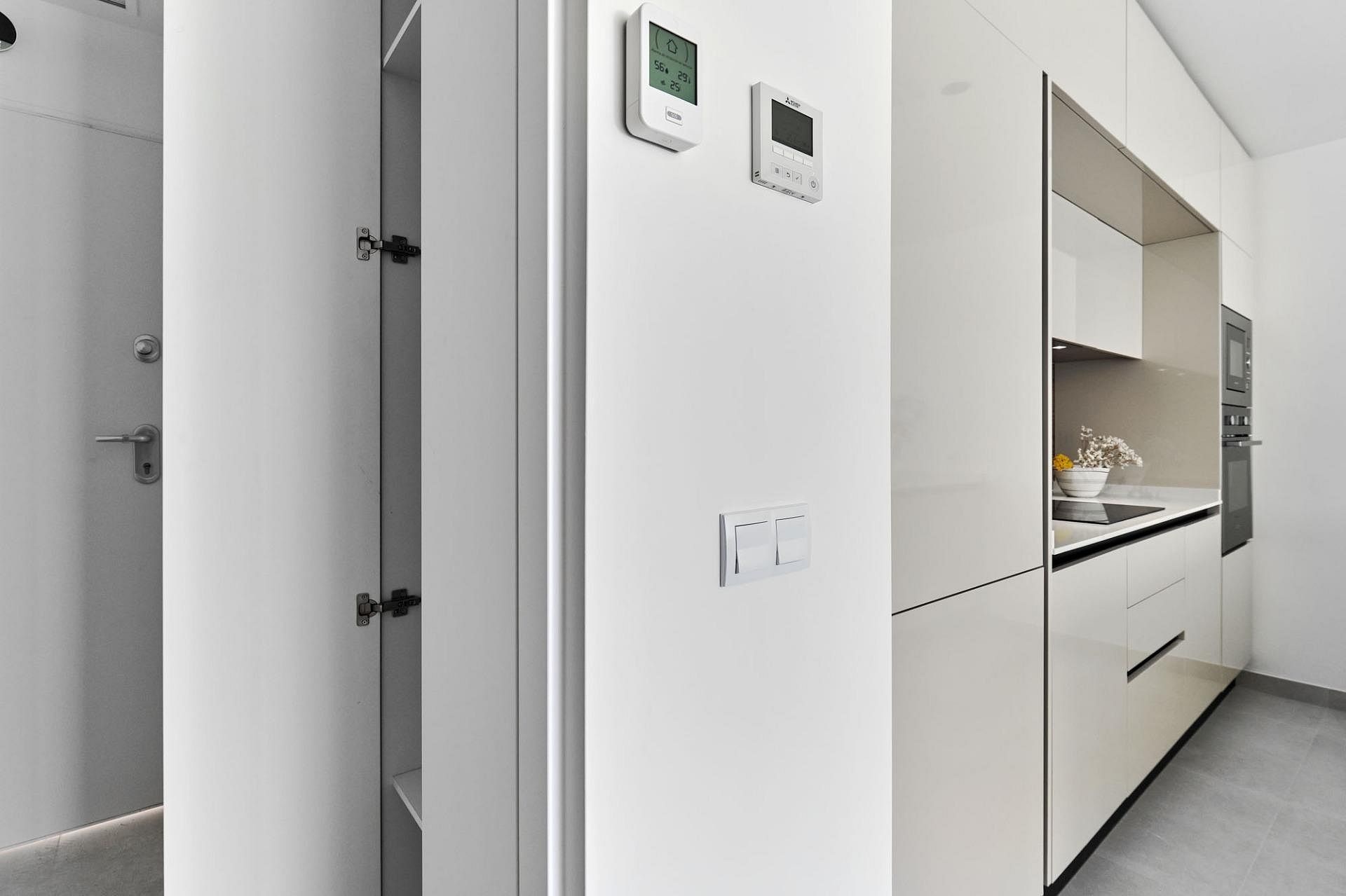 Resale - 2 Bedroom 2 Bathroom Apartment in Torrevieja - , Torrevieja, Alicante, Spain - Alicante