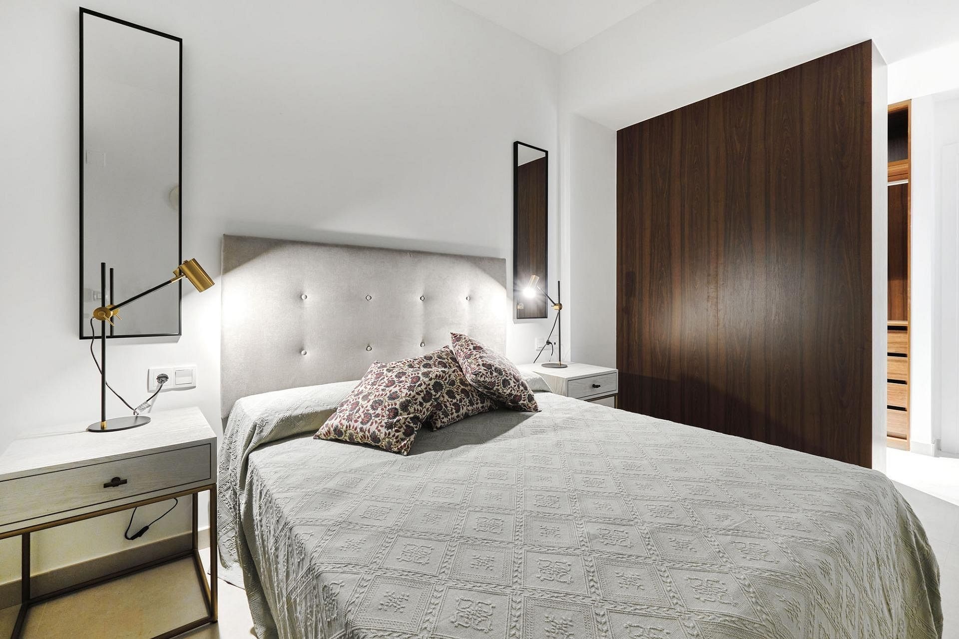 Resale - 2 Bedroom 2 Bathroom Apartment in Torrevieja - , Torrevieja, Alicante, Spain - Alicante