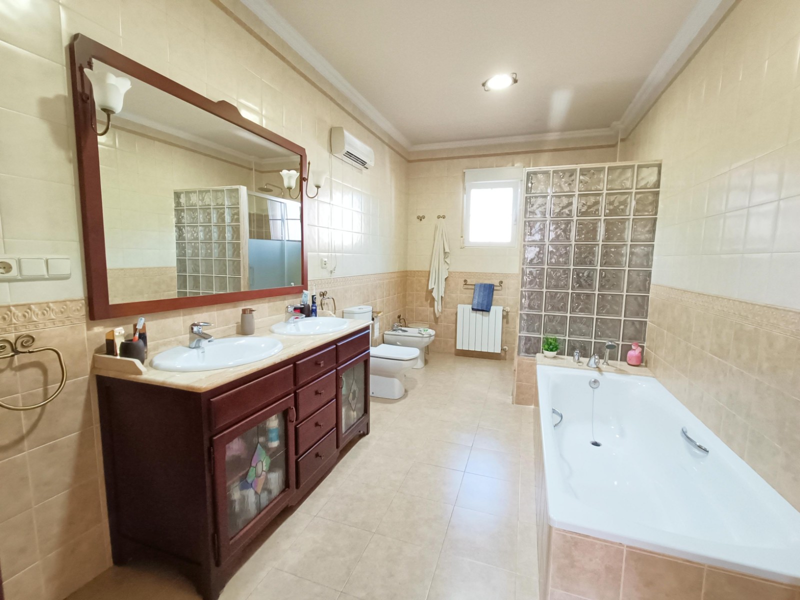 Resale - 4 Bedroom 2 Bathroom Townhouse in Hondón de los Frailes -  - Alicante
