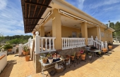 4 Bedroom 3 Bathroom Villa in Sax