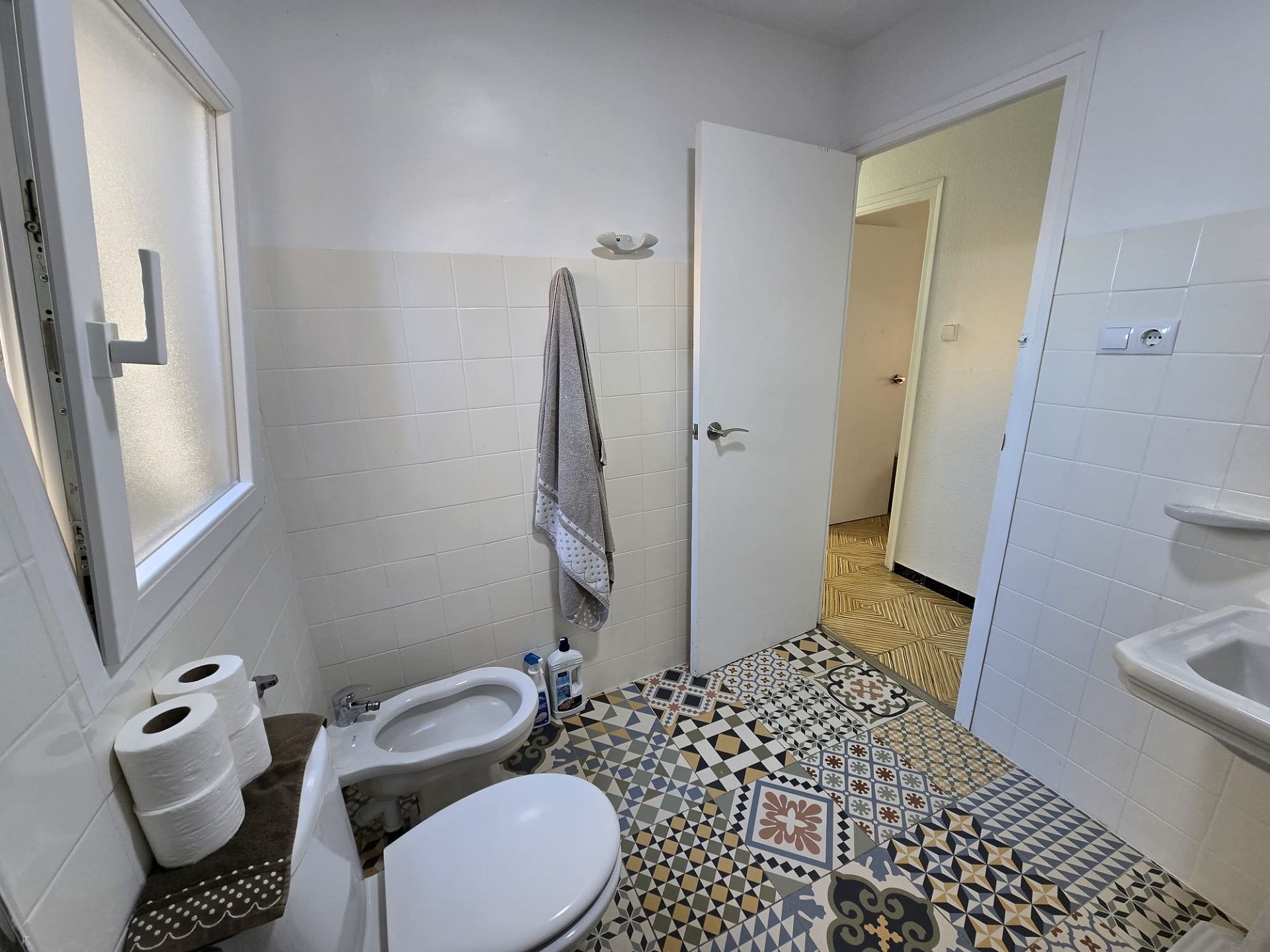 Resale - 3 Bedroom 1 Bathroom Apartment in Sax -  - Alicante