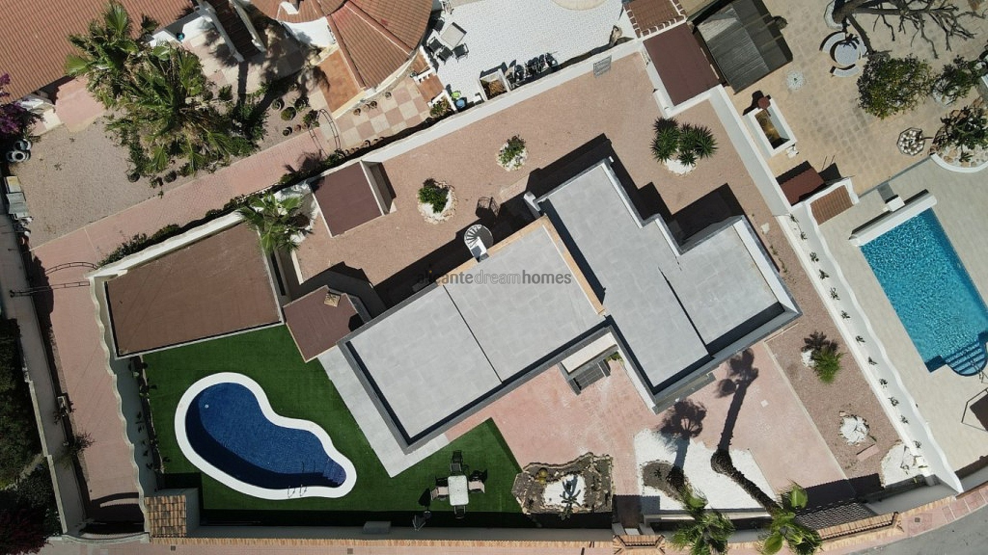 Resale - 3 Bedroom 2 Bathroom Villa in Ciudad Quesada -  - Alicante