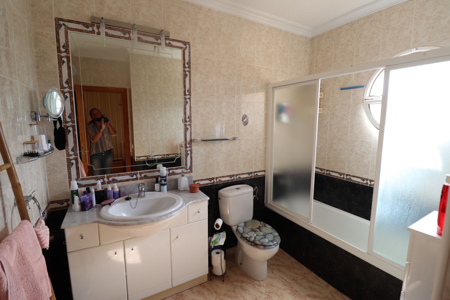 Resale - 3 Bedroom 2 Bathroom Townhouse in Orihuela Costa -  - Alicante