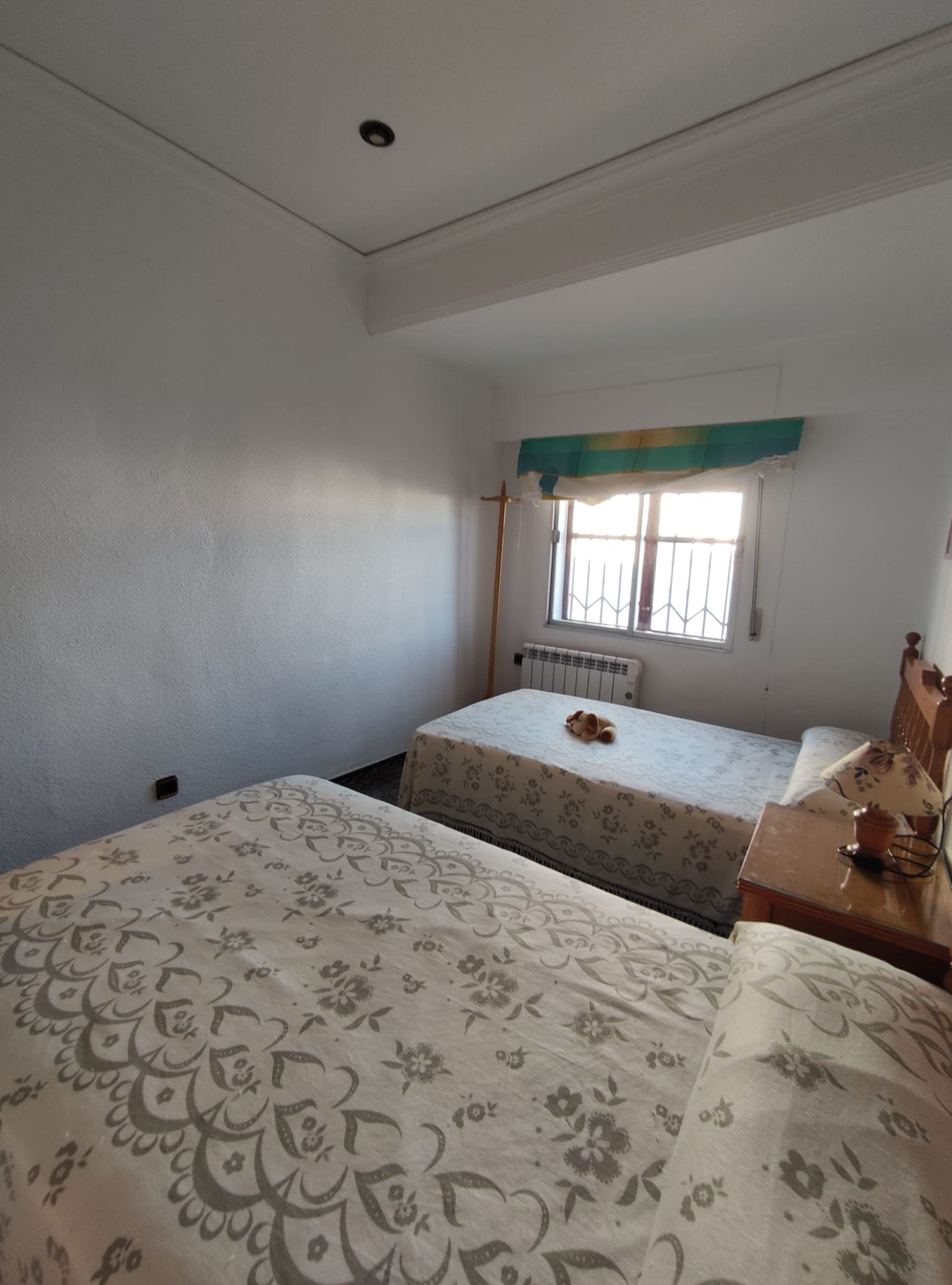 Resale - 5 Bedroom 3 Bathroom Townhouse in Hondón de las Nieves -  - Alicante