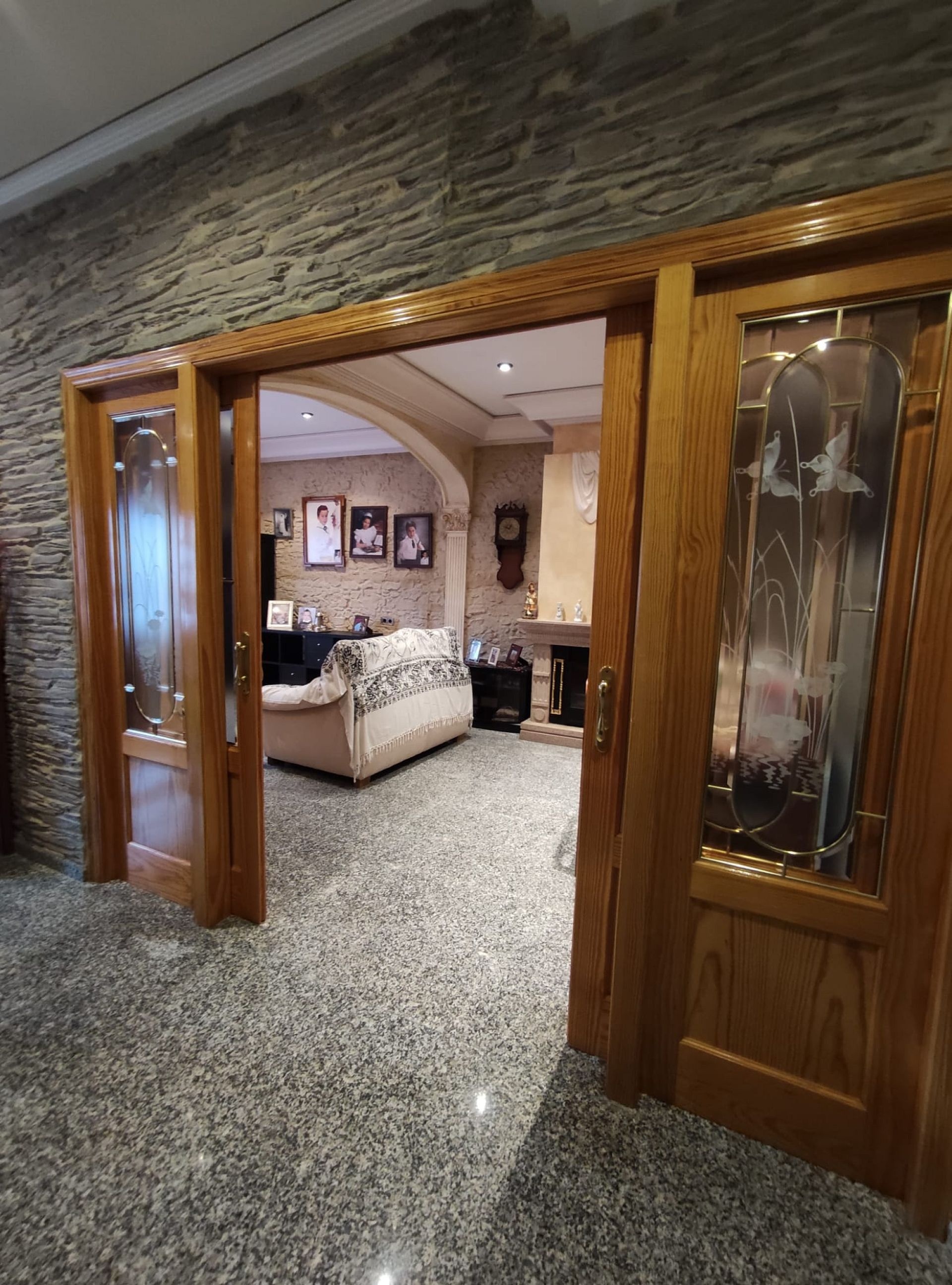 Resale - 5 Bedroom 3 Bathroom Townhouse in Hondón de las Nieves -  - Alicante