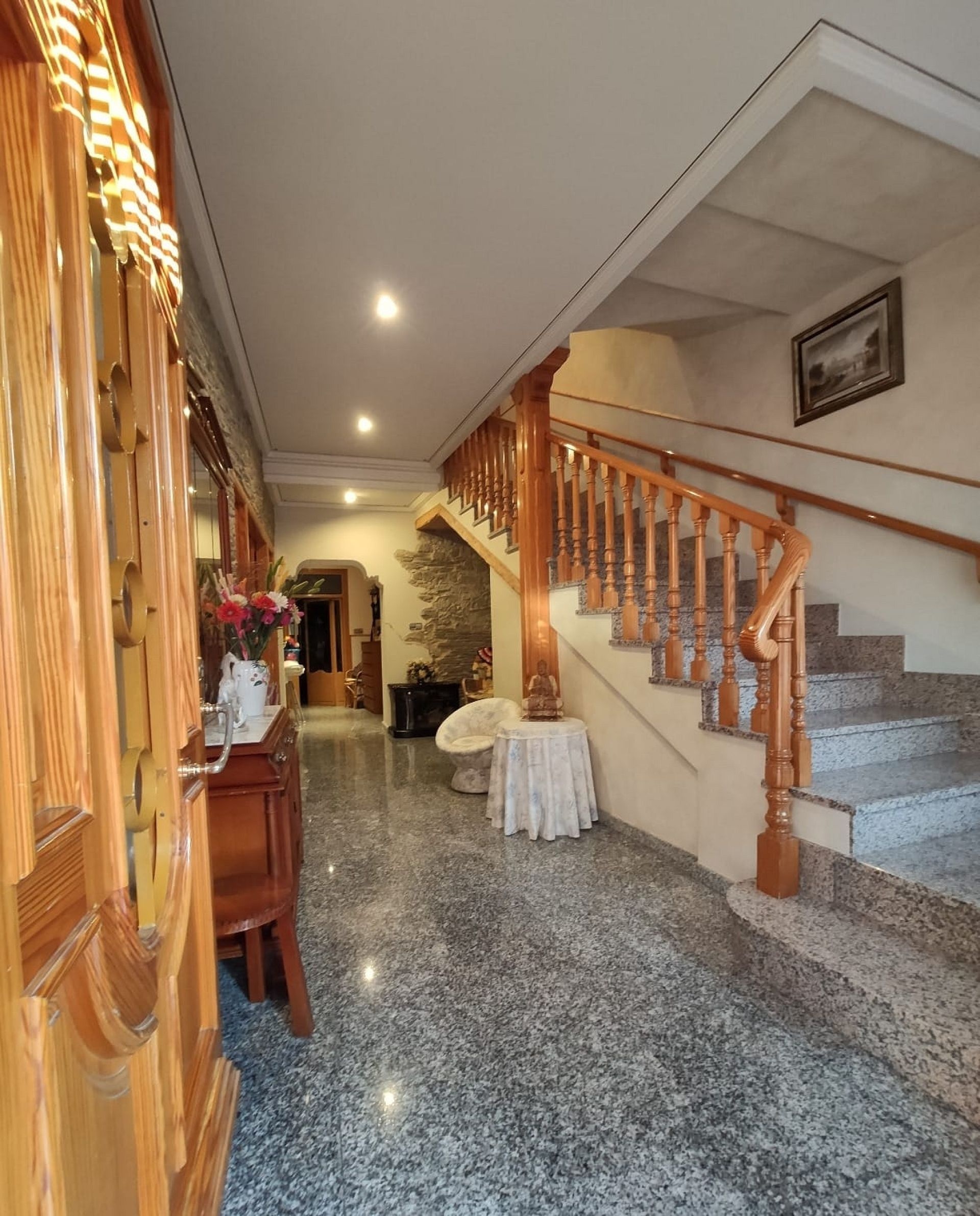 Resale - 5 Bedroom 3 Bathroom Townhouse in Hondón de las Nieves -  - Alicante