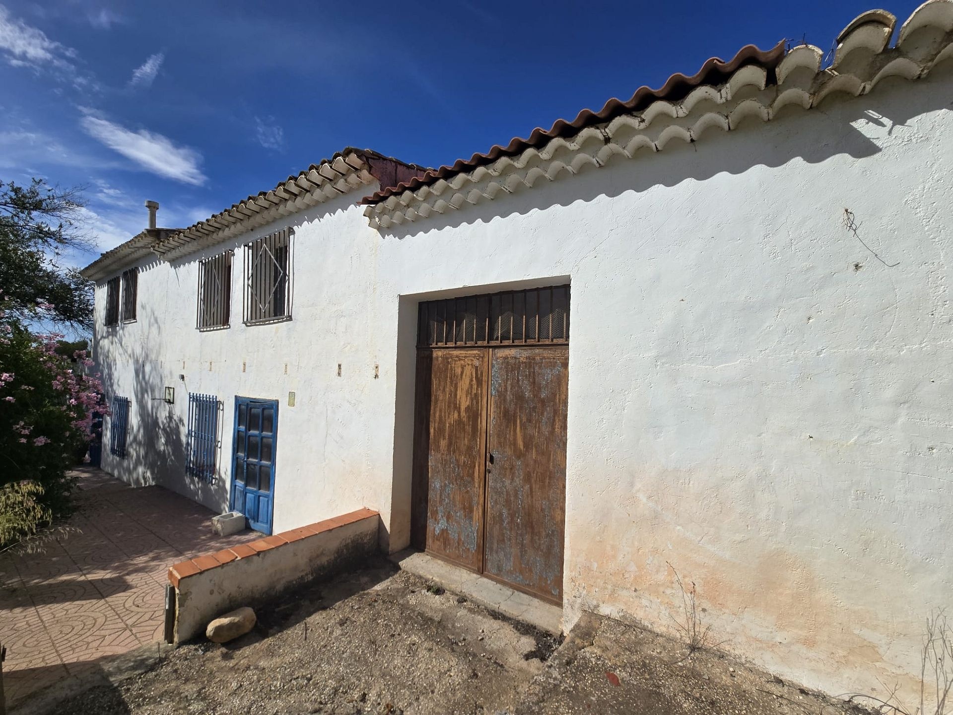 Resale - 7 Bedroom 3 Bathroom Country house in Monóvar -  - Alicante