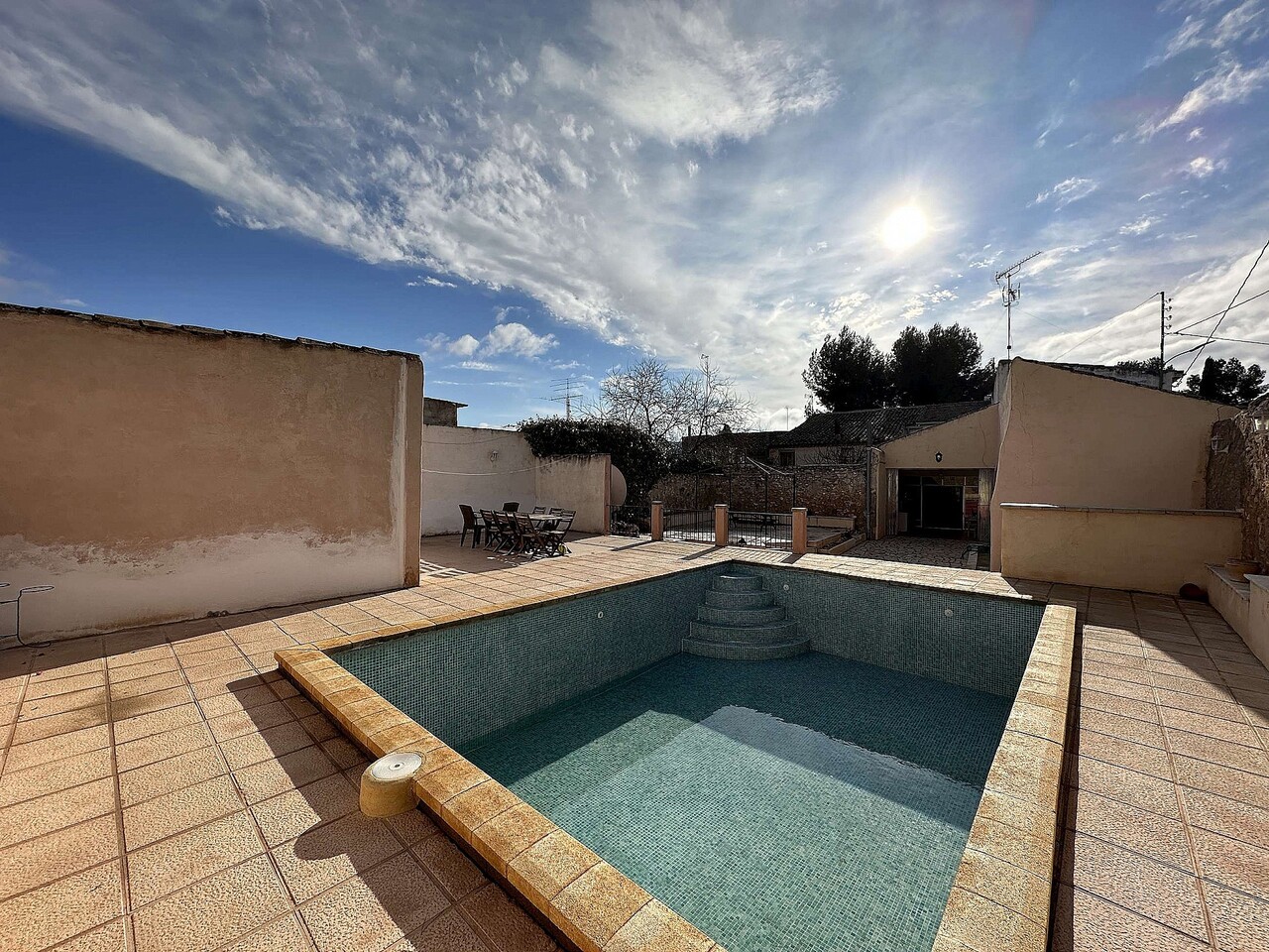 Resale - 6 Bedroom 3 Bathroom Semi-detached in Monóvar - , Monóvar, Alicante, Spain - Alicante