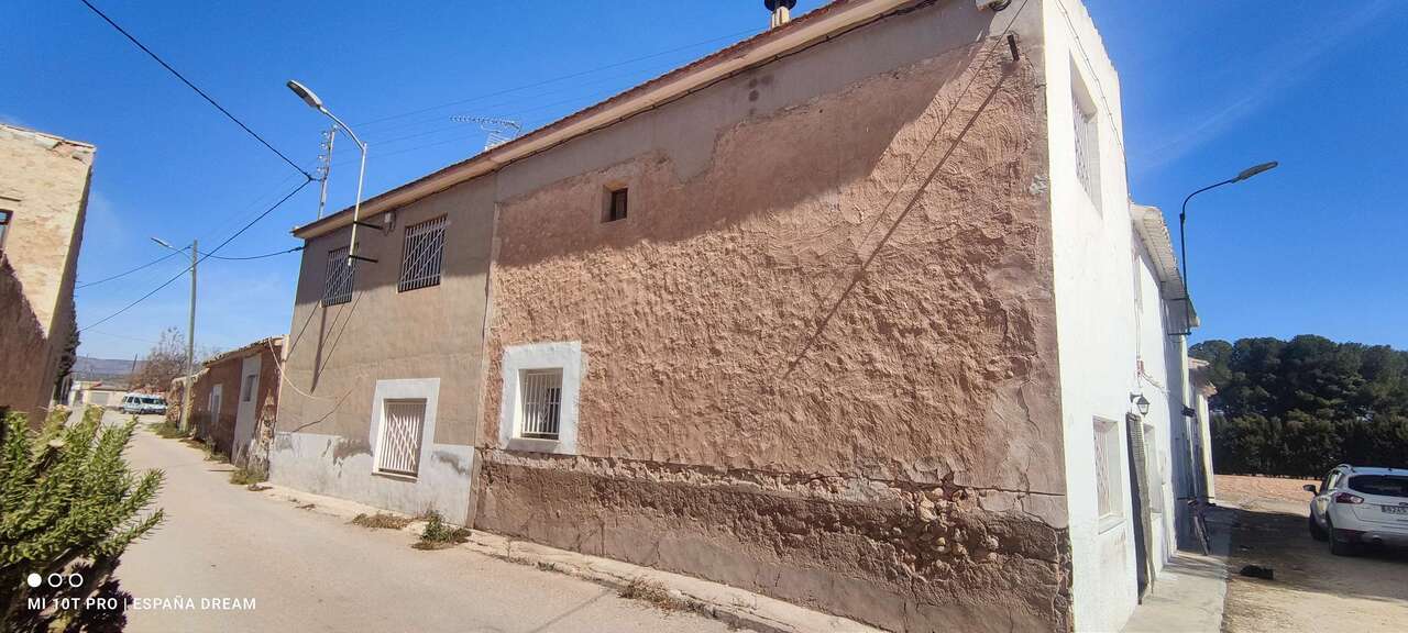 Resale - 6 Bedroom 3 Bathroom Semi-detached in Monóvar - , Monóvar, Alicante, Spain - Alicante