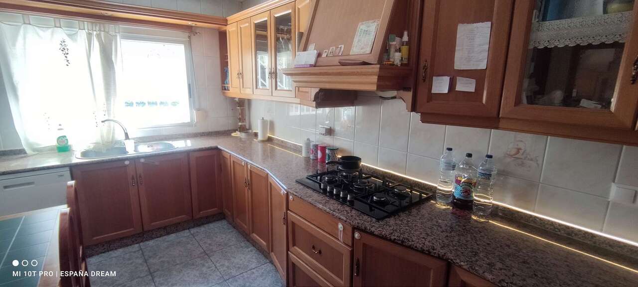 Resale - 6 Bedroom 3 Bathroom Semi-detached in Monóvar - , Monóvar, Alicante, Spain - Alicante
