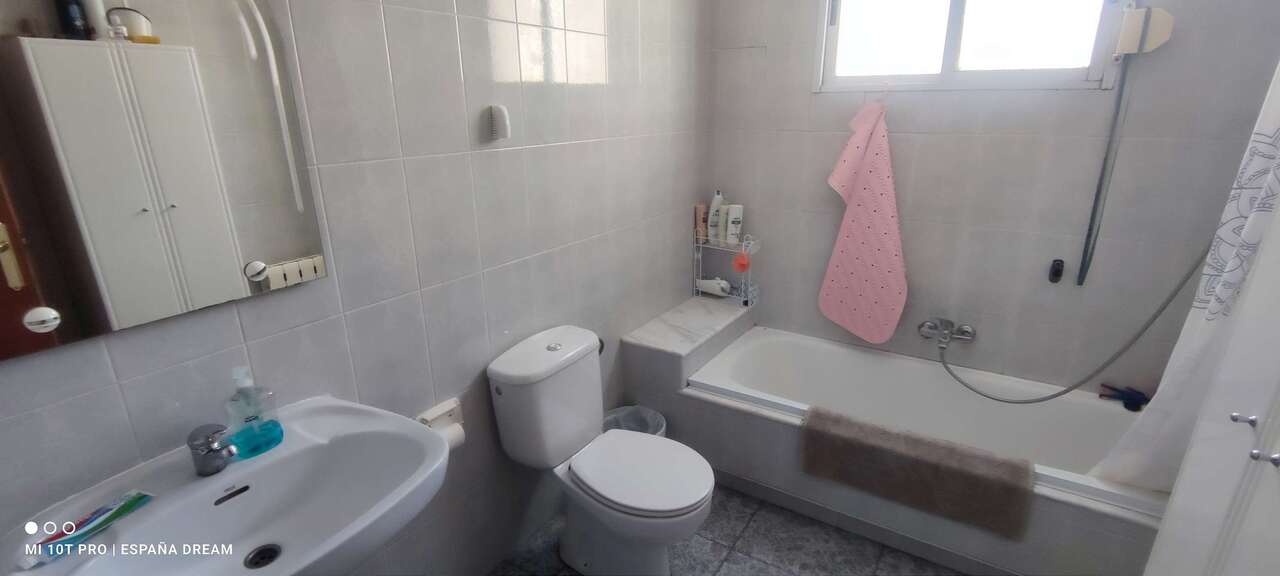 Resale - 6 Bedroom 3 Bathroom Semi-detached in Monóvar - , Monóvar, Alicante, Spain - Alicante