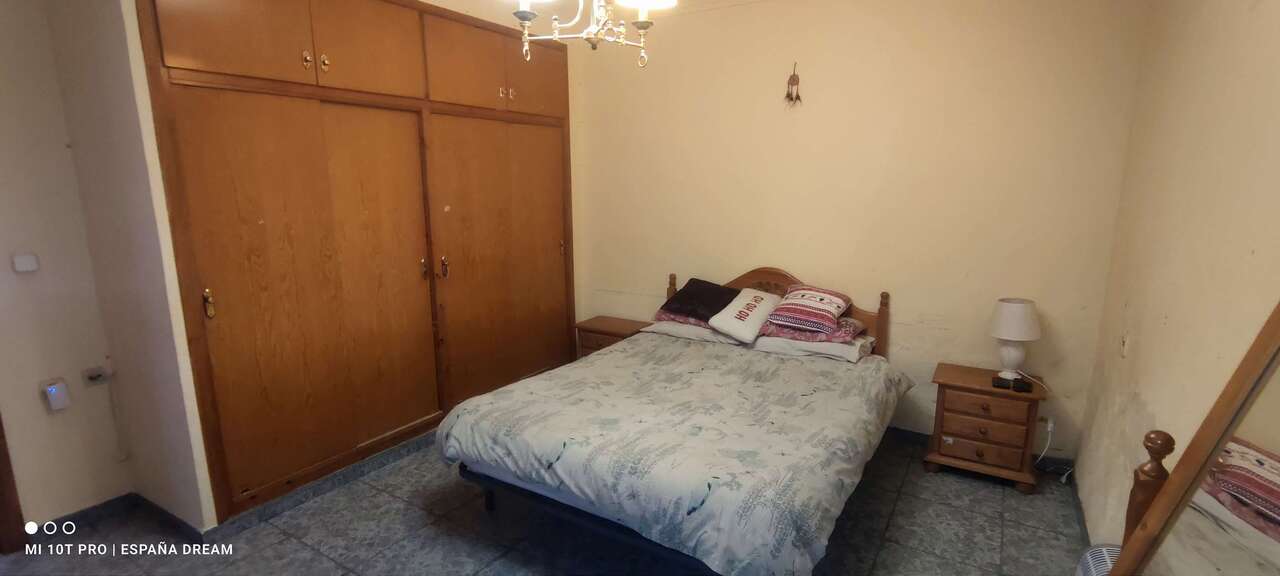 Resale - 6 Bedroom 3 Bathroom Semi-detached in Monóvar - , Monóvar, Alicante, Spain - Alicante