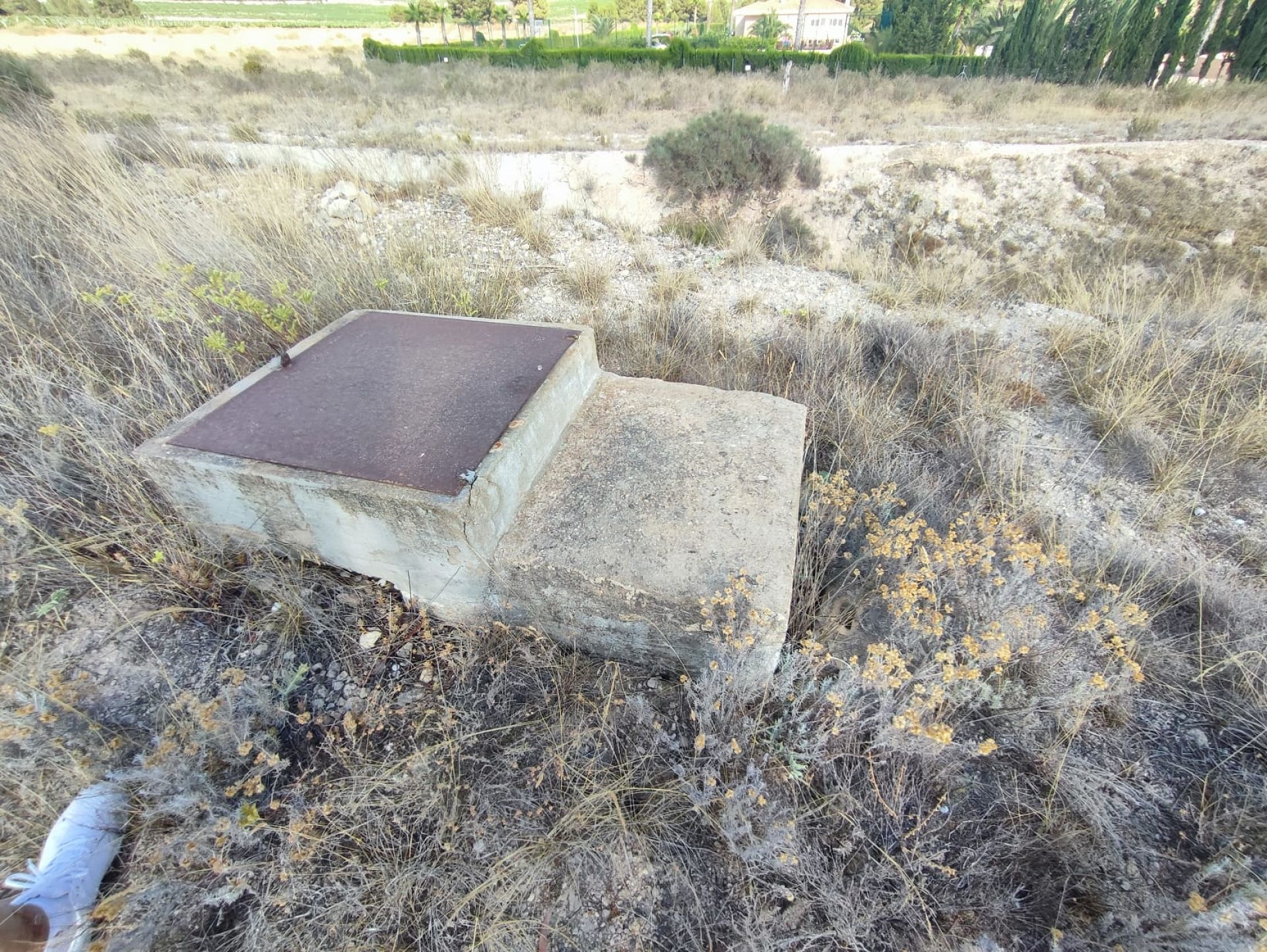Resale - Land in Sax -  - Alicante