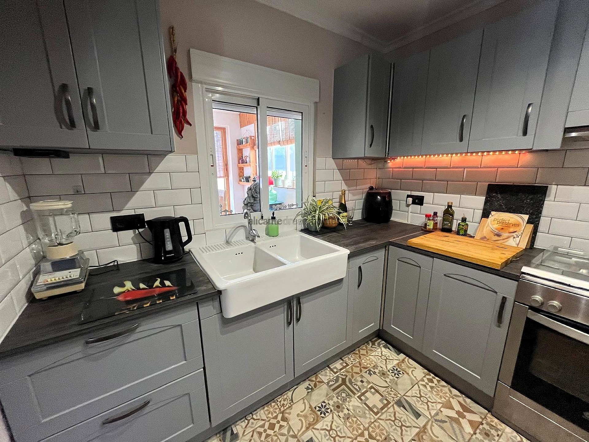 Sold - 3 Bedroom 1 Bathroom Country house in Castalla -  - Alicante