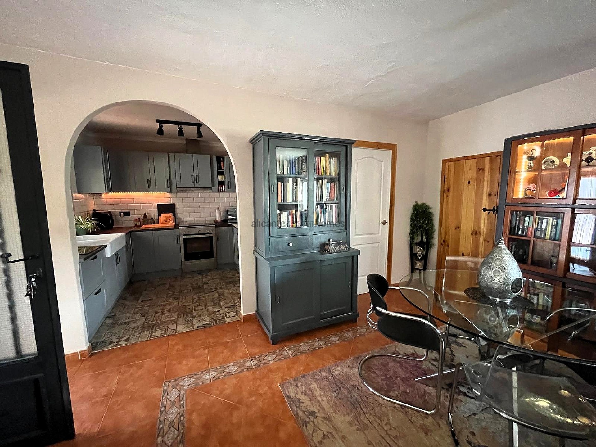 Sold - 3 Bedroom 1 Bathroom Country house in Castalla -  - Alicante