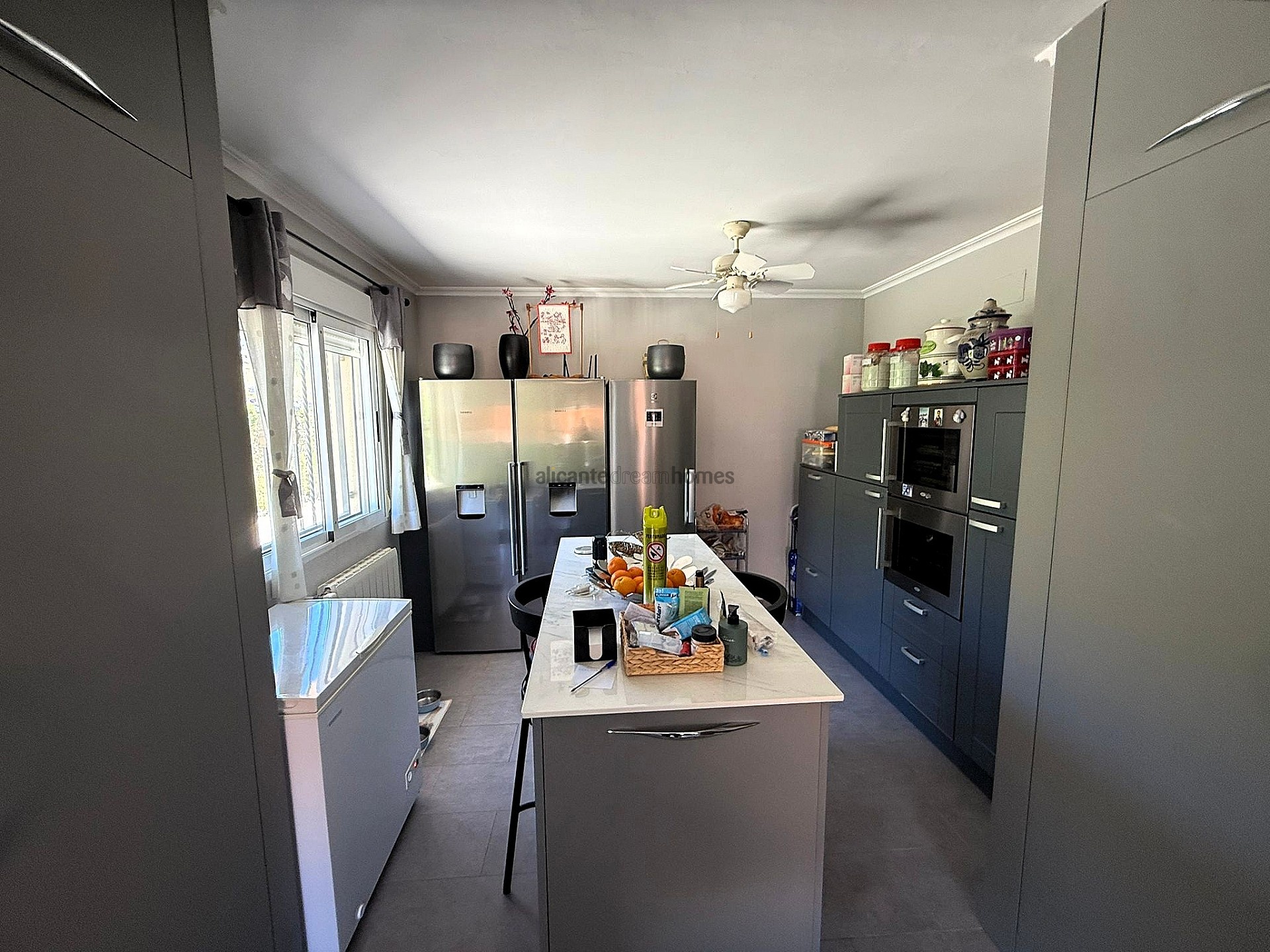 Resale - 5 Bedroom 4 Bathroom Country house in Castalla -  - Alicante