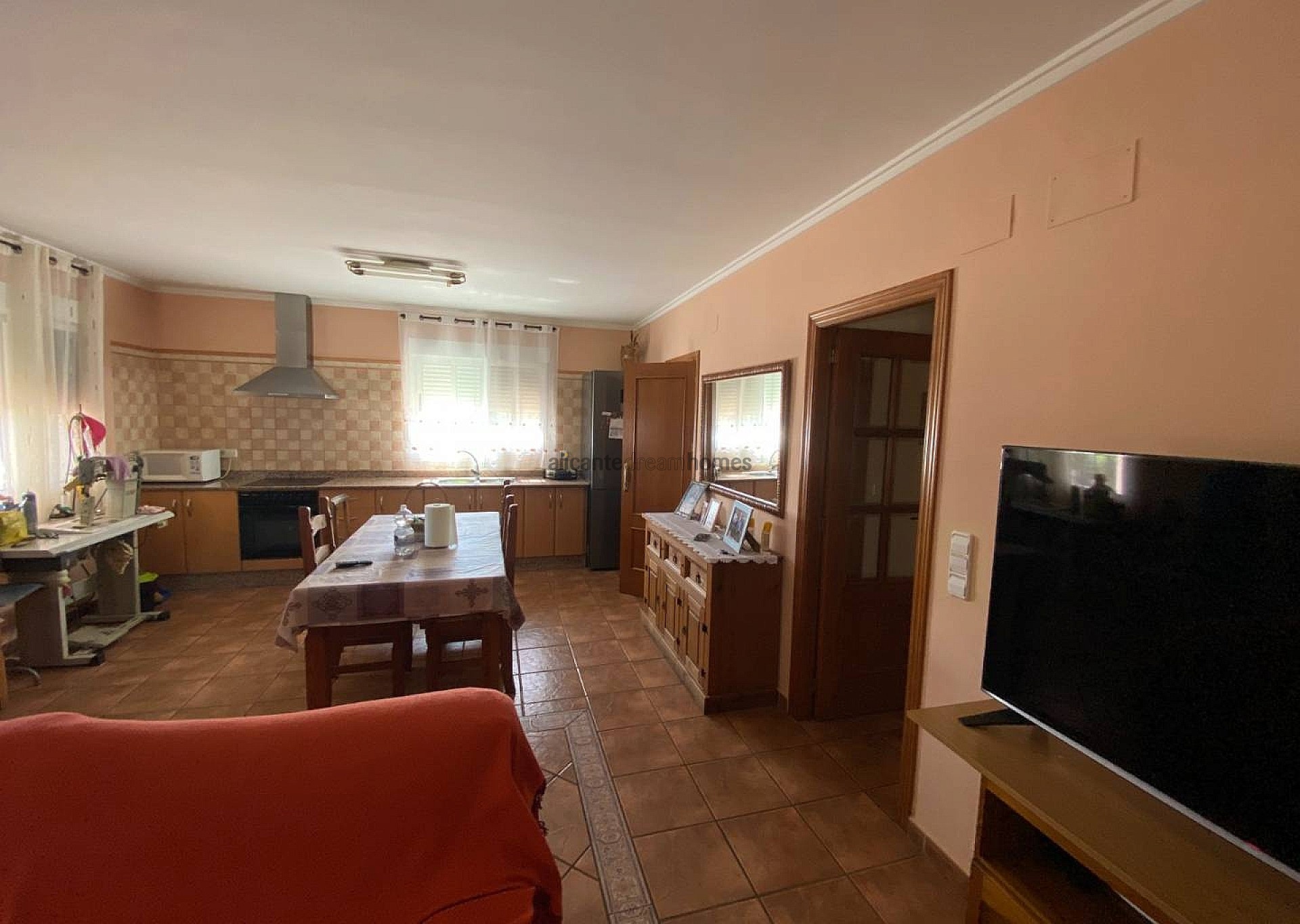 Sold - 3 Bedroom 1 Bathroom Villa in Salinas -  - Alicante