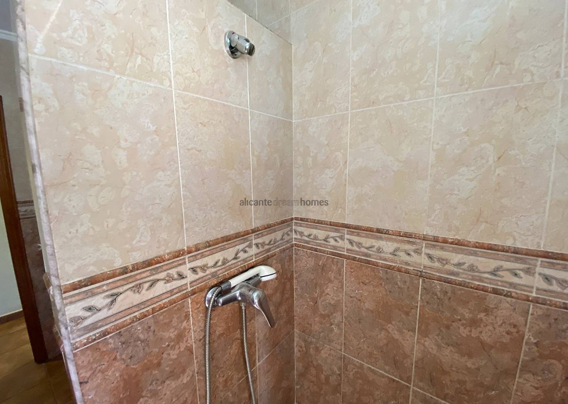Sold - 3 Bedroom 1 Bathroom Villa in Salinas -  - Alicante