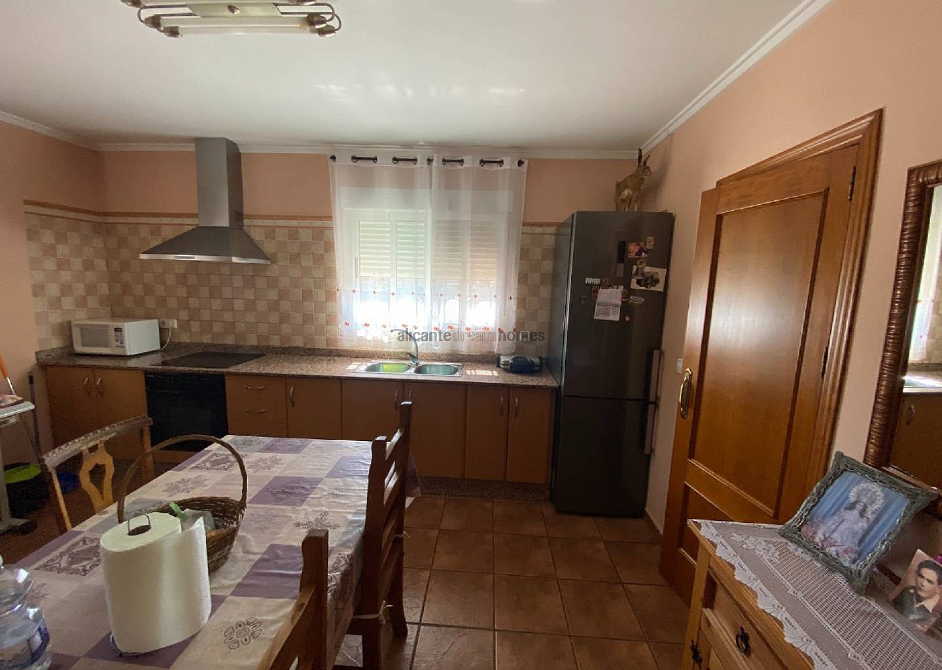 Sold - 3 Bedroom 1 Bathroom Villa in Salinas -  - Alicante