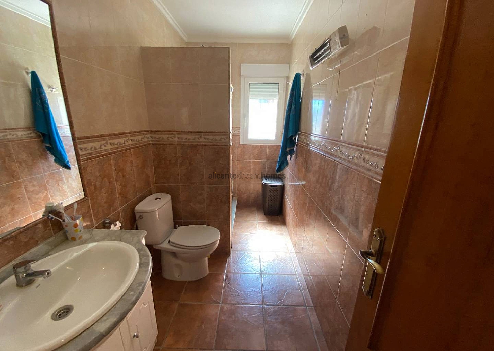 Sold - 3 Bedroom 1 Bathroom Villa in Salinas -  - Alicante