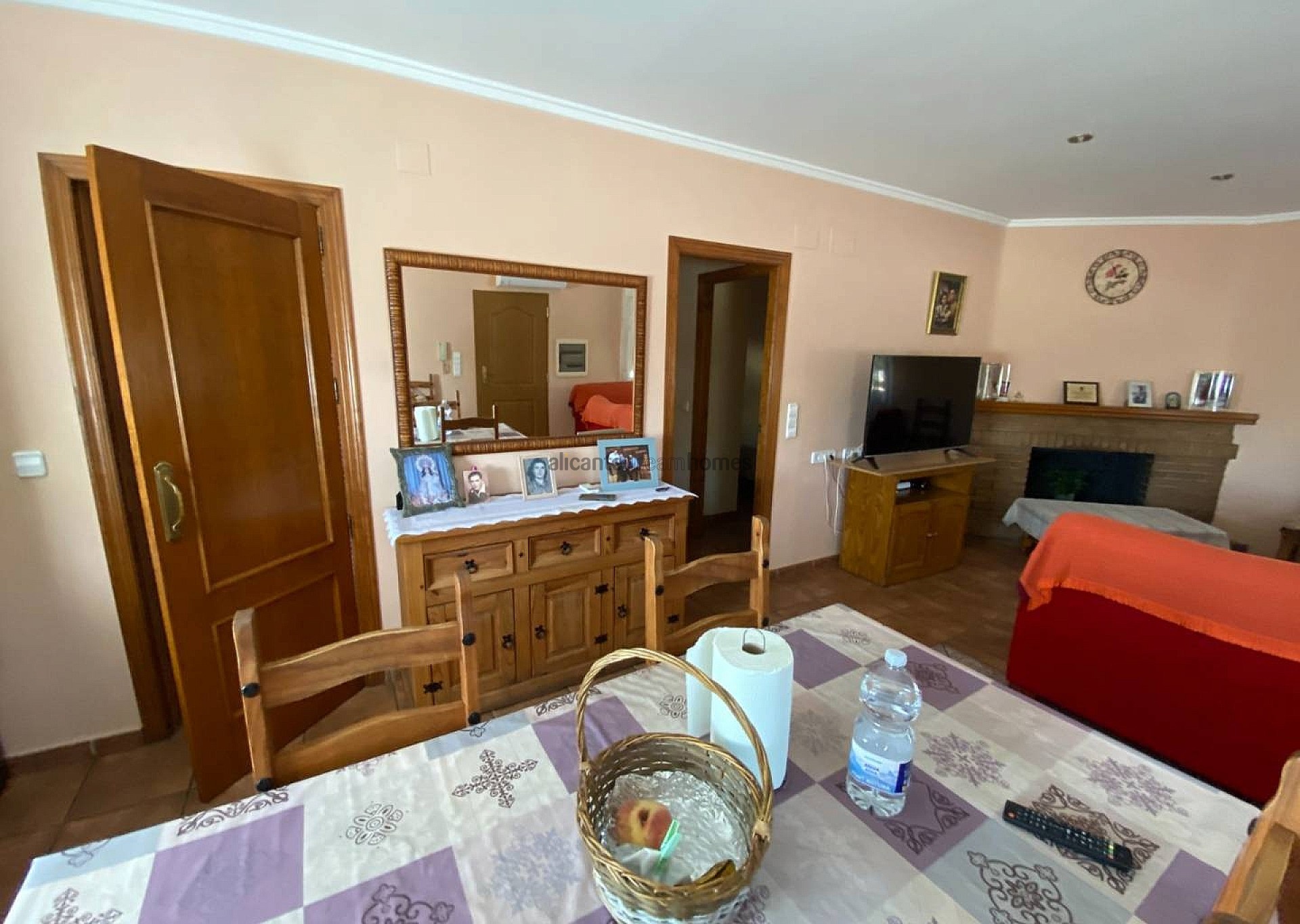 Sold - 3 Bedroom 1 Bathroom Villa in Salinas -  - Alicante