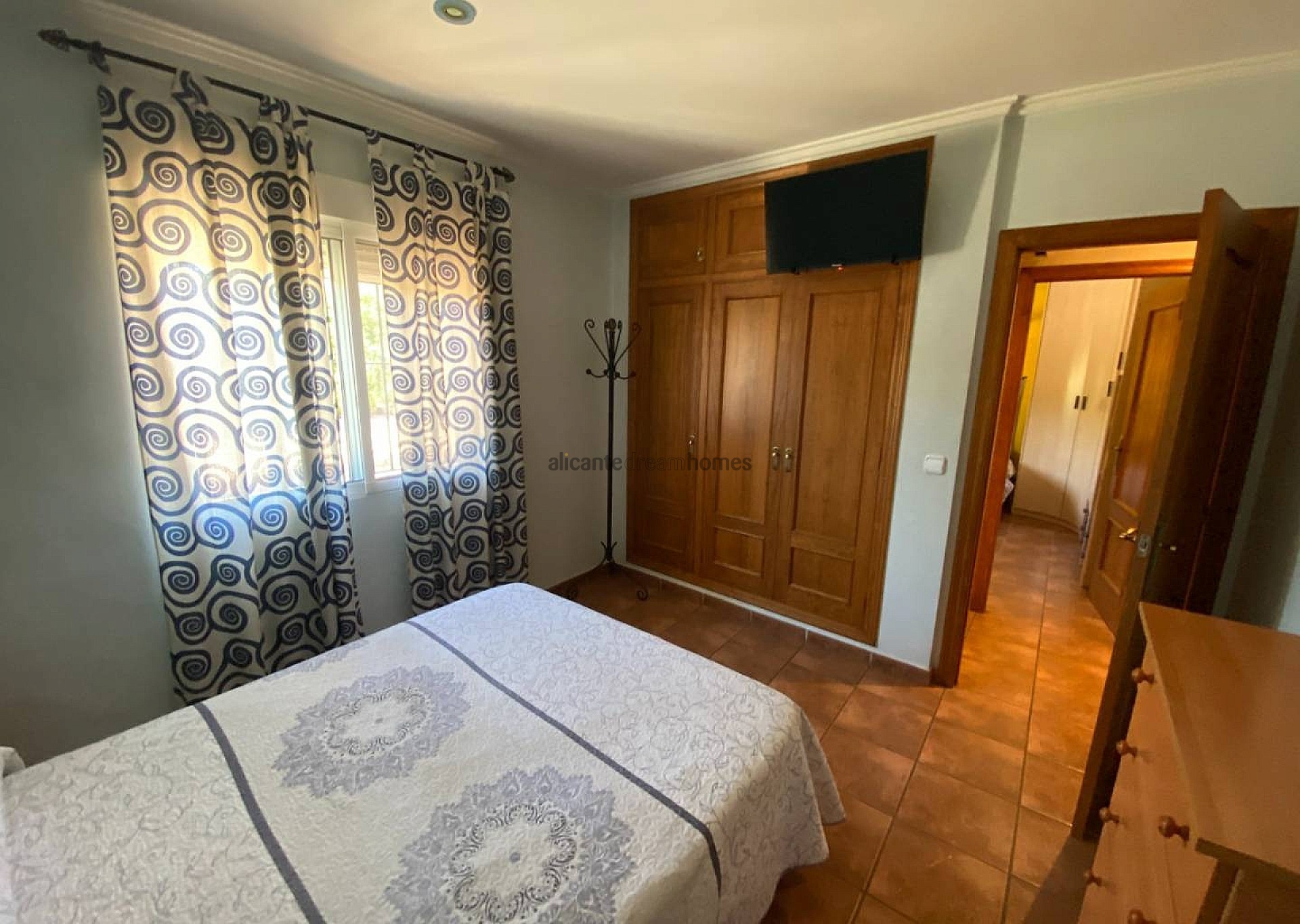 Sold - 3 Bedroom 1 Bathroom Villa in Salinas -  - Alicante