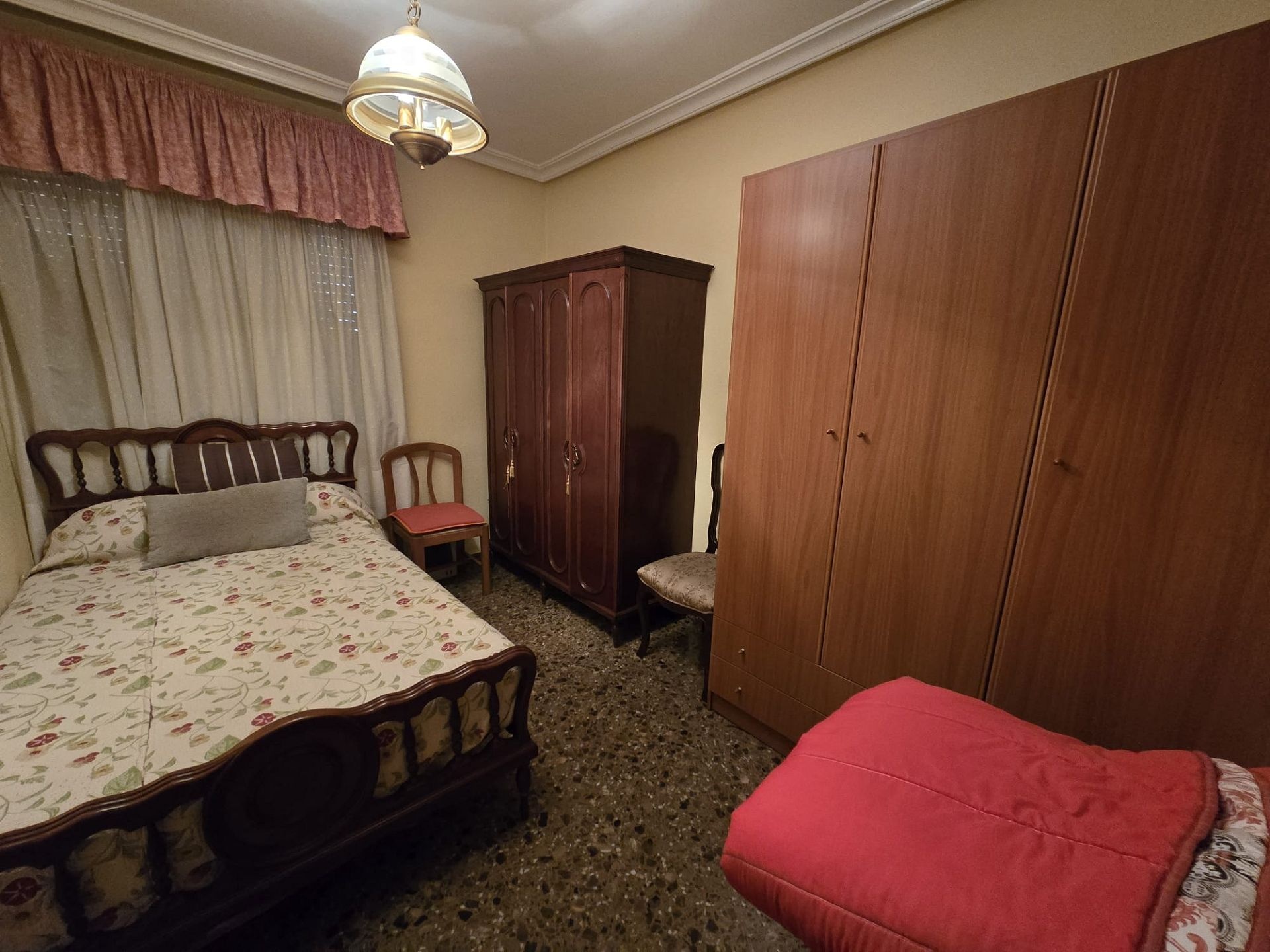 Resale - 4 Bedroom 2 Bathroom Townhouse in Salinas -  - Alicante