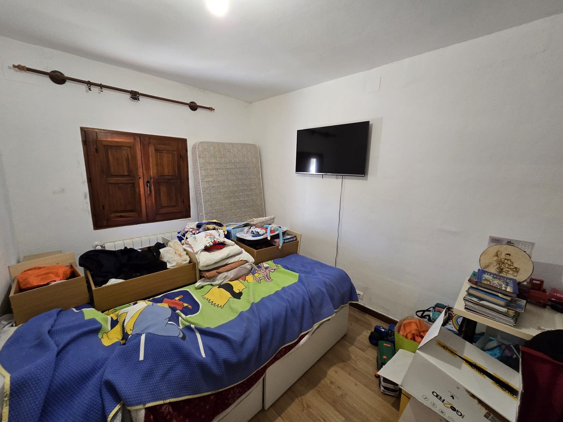 Resale - 4 Bedroom 2 Bathroom Villa in Sax -  - Alicante