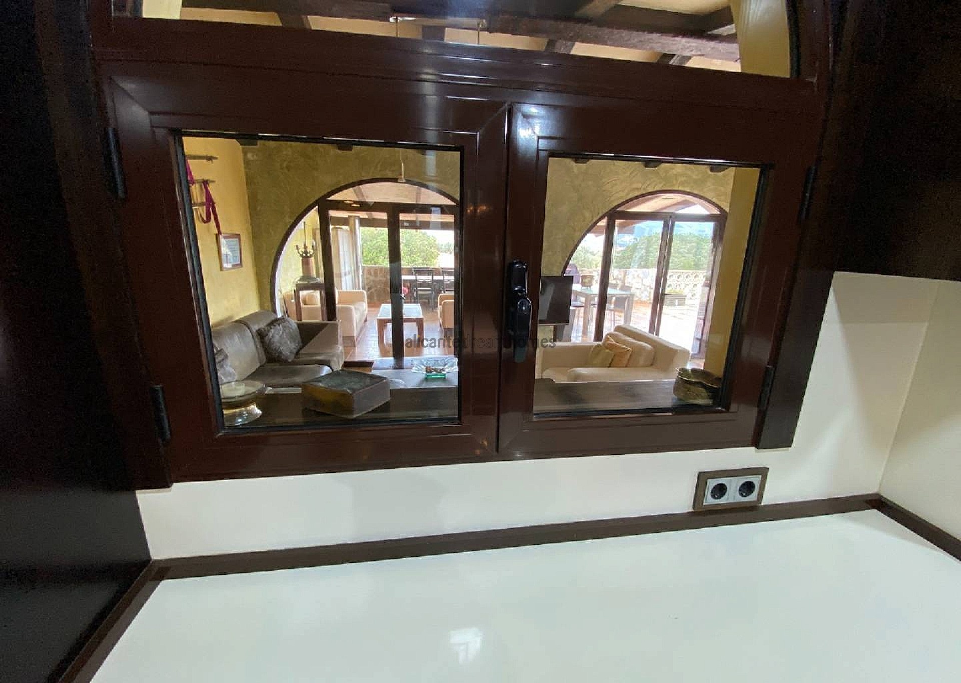 Resale - 2 Bedroom 1 Bathroom Finca in Sax -  - Alicante