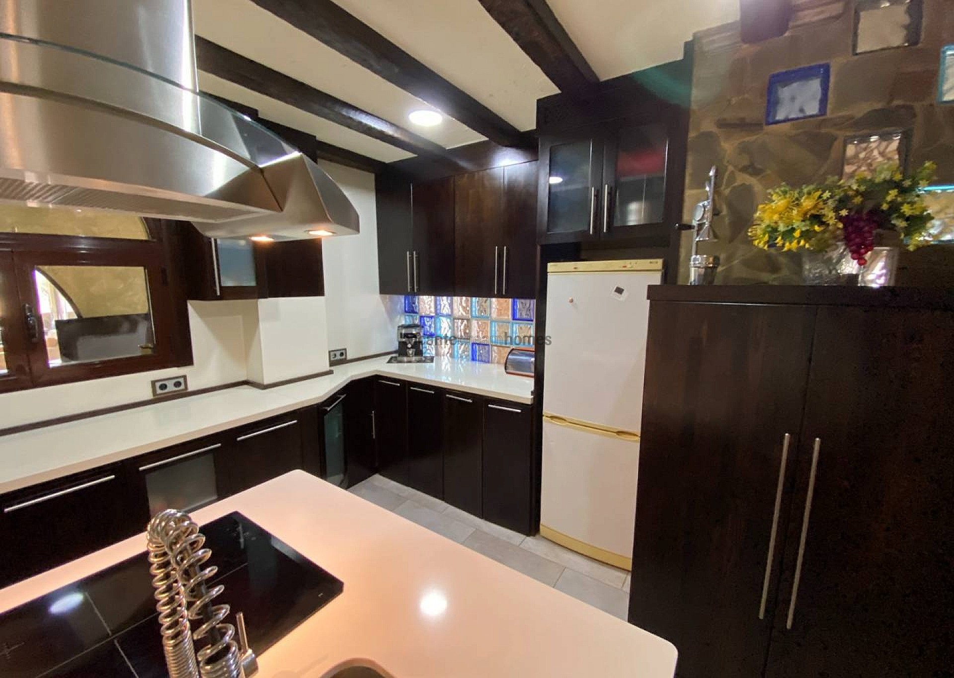 Resale - 2 Bedroom 1 Bathroom Finca in Sax -  - Alicante