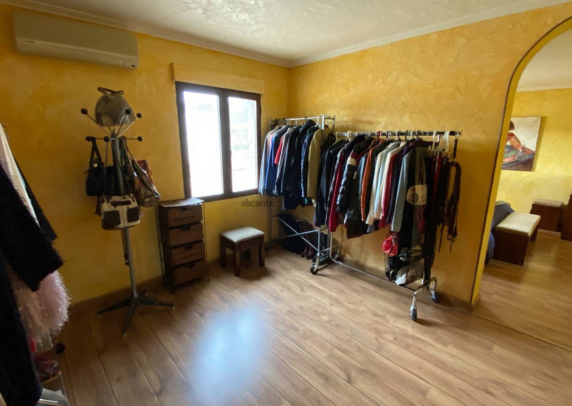 Resale - 2 Bedroom 1 Bathroom Finca in Sax -  - Alicante
