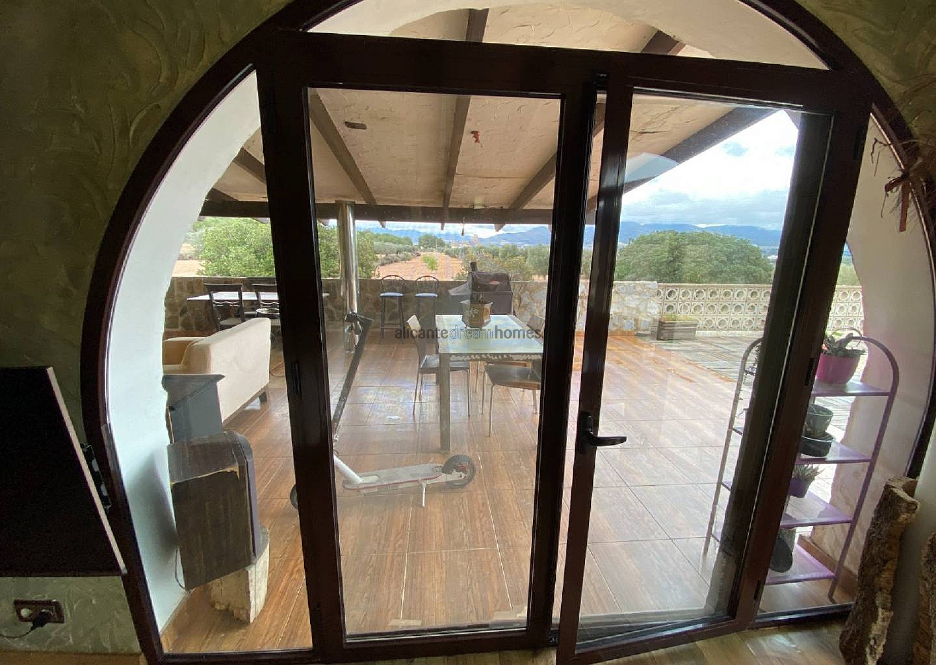 Resale - 2 Bedroom 1 Bathroom Finca in Sax -  - Alicante
