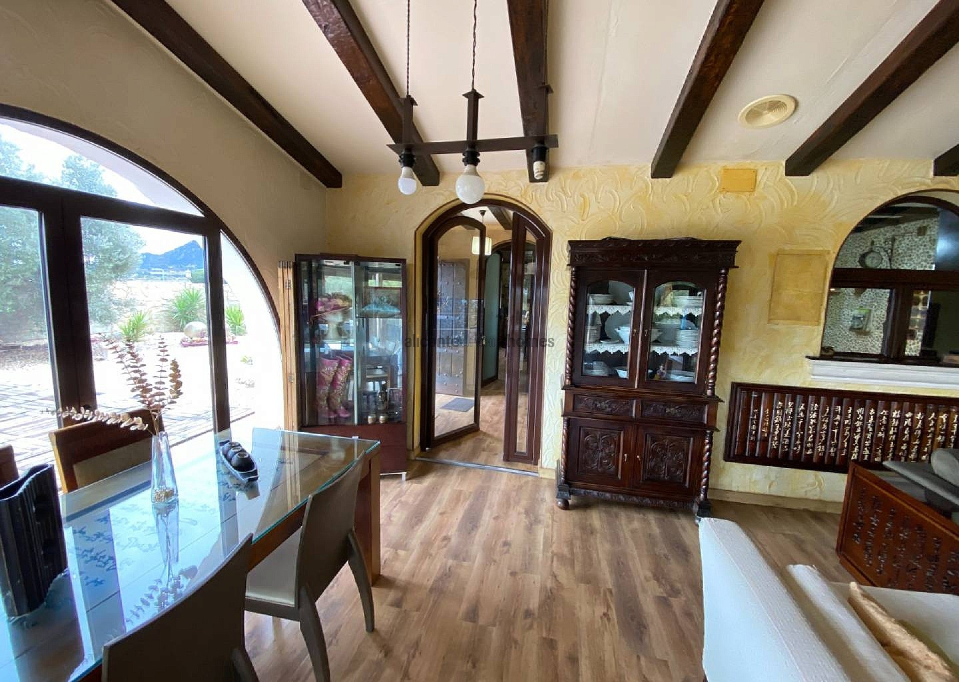Resale - 2 Bedroom 1 Bathroom Finca in Sax -  - Alicante