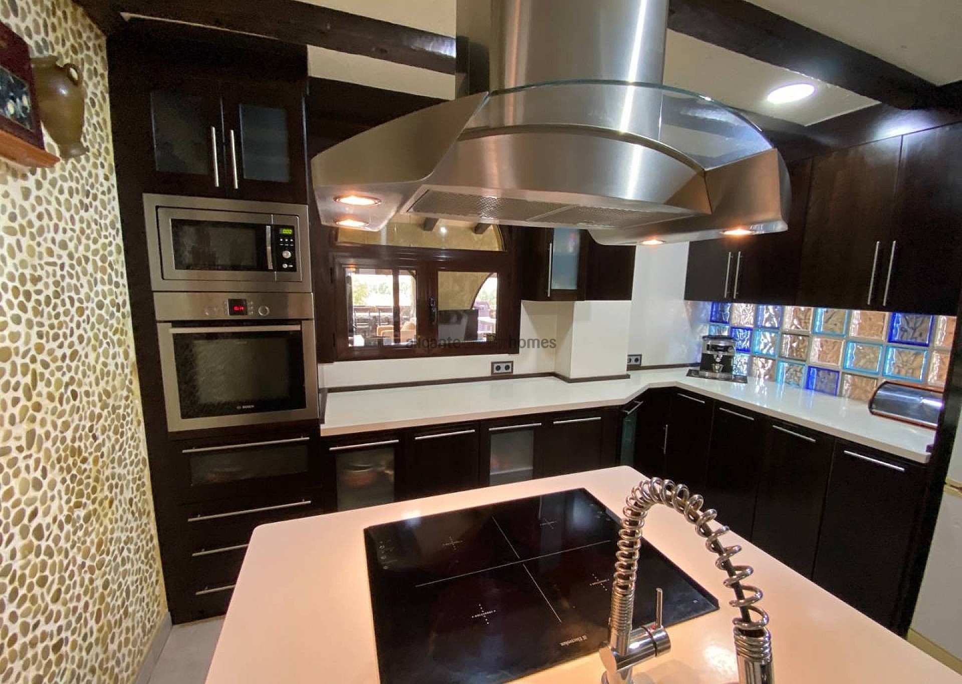 Resale - 2 Bedroom 1 Bathroom Finca in Sax -  - Alicante