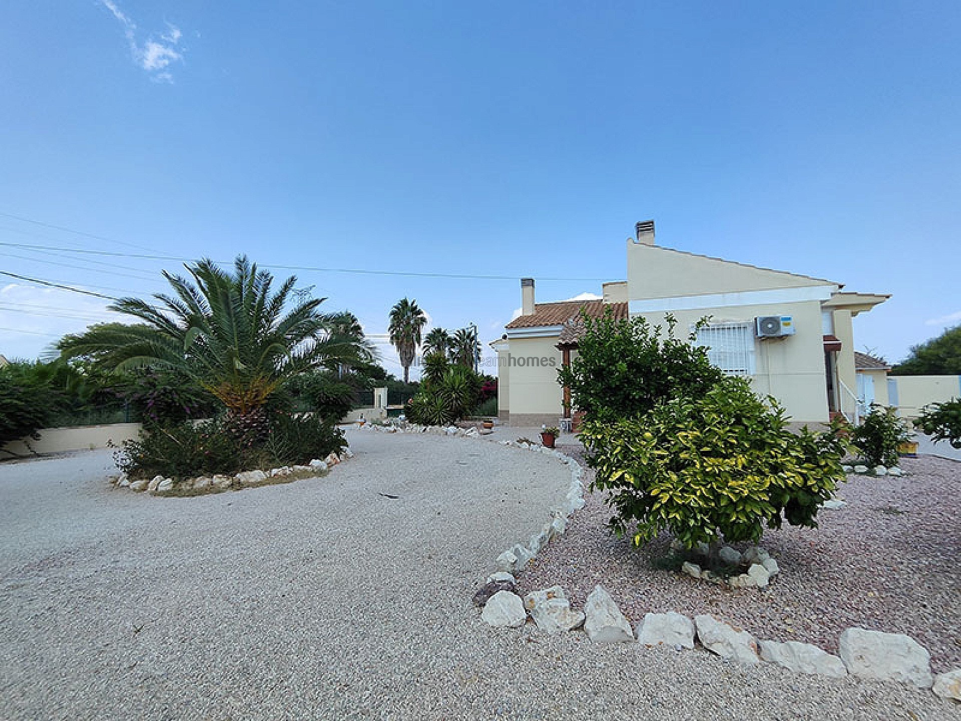 Resale - 3 Bedroom 3 Bathroom Villa in Fortuna -  - Murcia