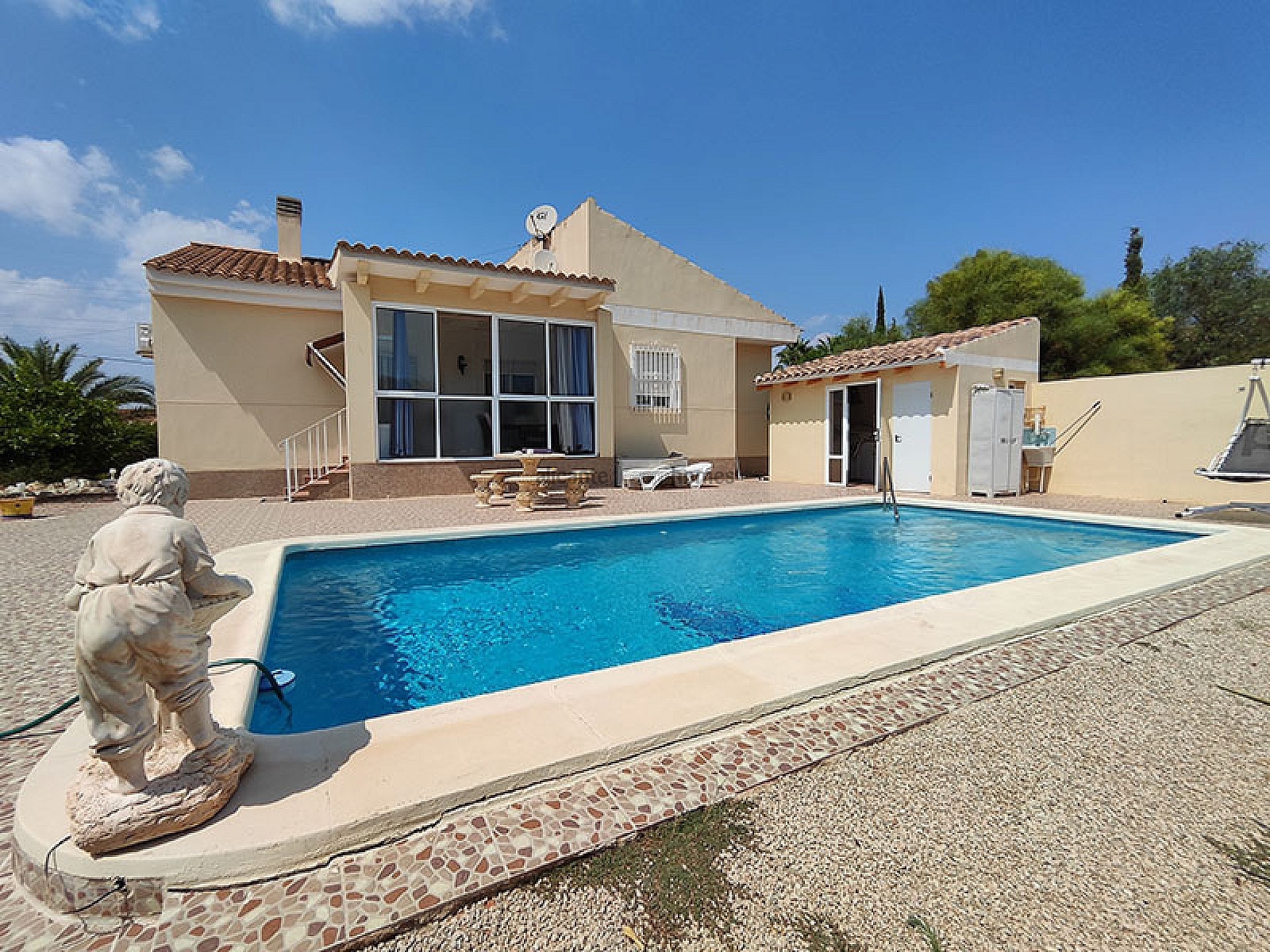 Resale - 3 Bedroom 3 Bathroom Villa in Fortuna -  - Murcia