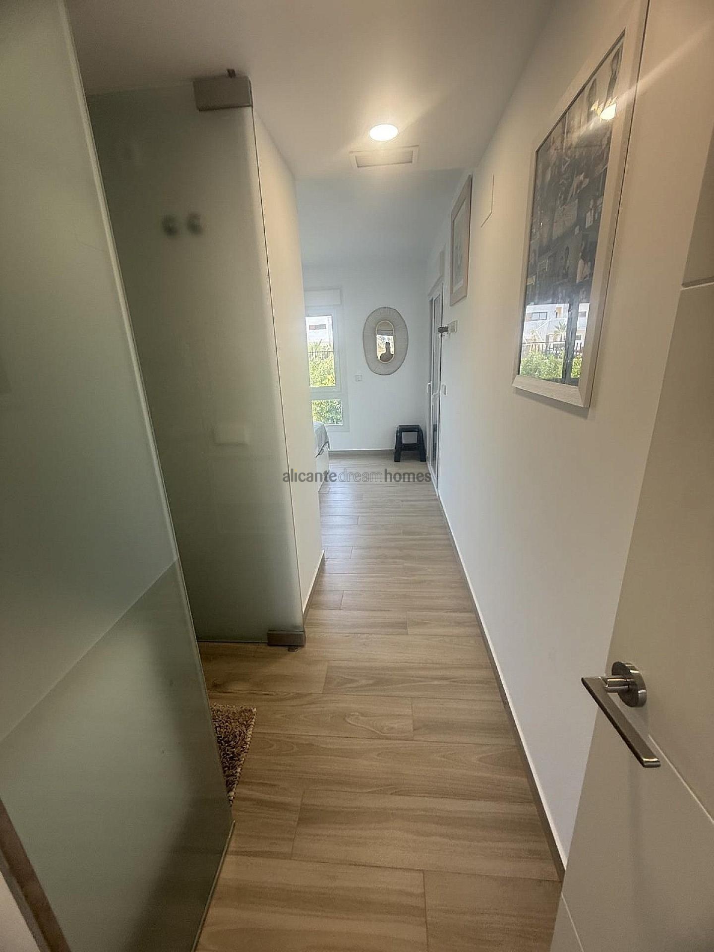 Resale - 2 Bedroom 2 Bathroom Apartment in Los Montesinos -  - Alicante