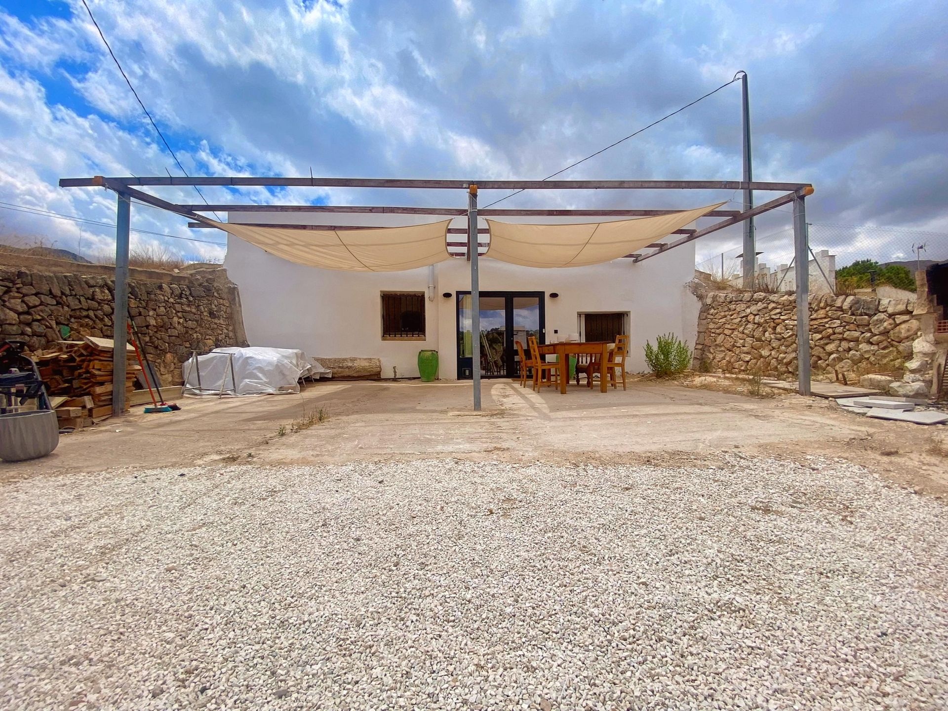 Resale - 2 Bedroom 1 Bathroom Country house in La Romana -  - Alicante