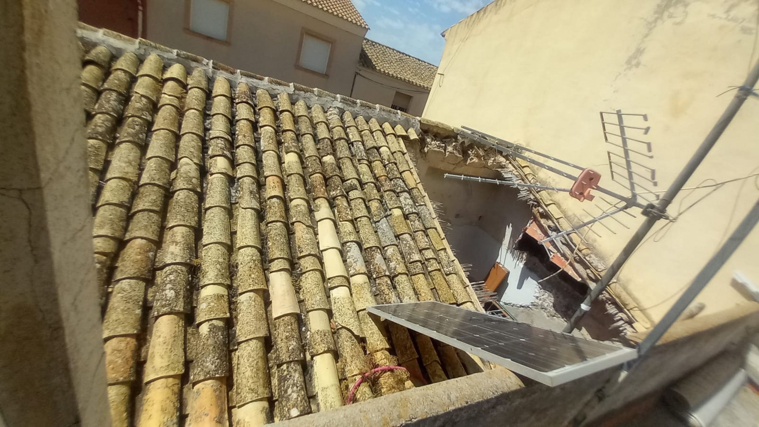 Resale - 3 Bedroom 1 Bathroom Townhouse in Salinas -  - Alicante