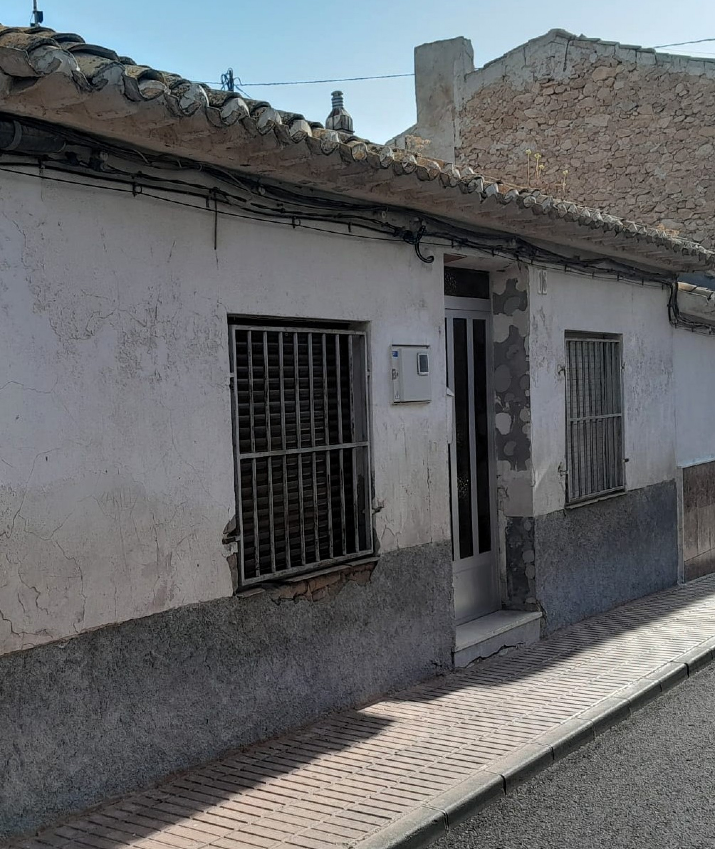 Resale - 3 Bedroom 1 Bathroom Townhouse in Salinas -  - Alicante