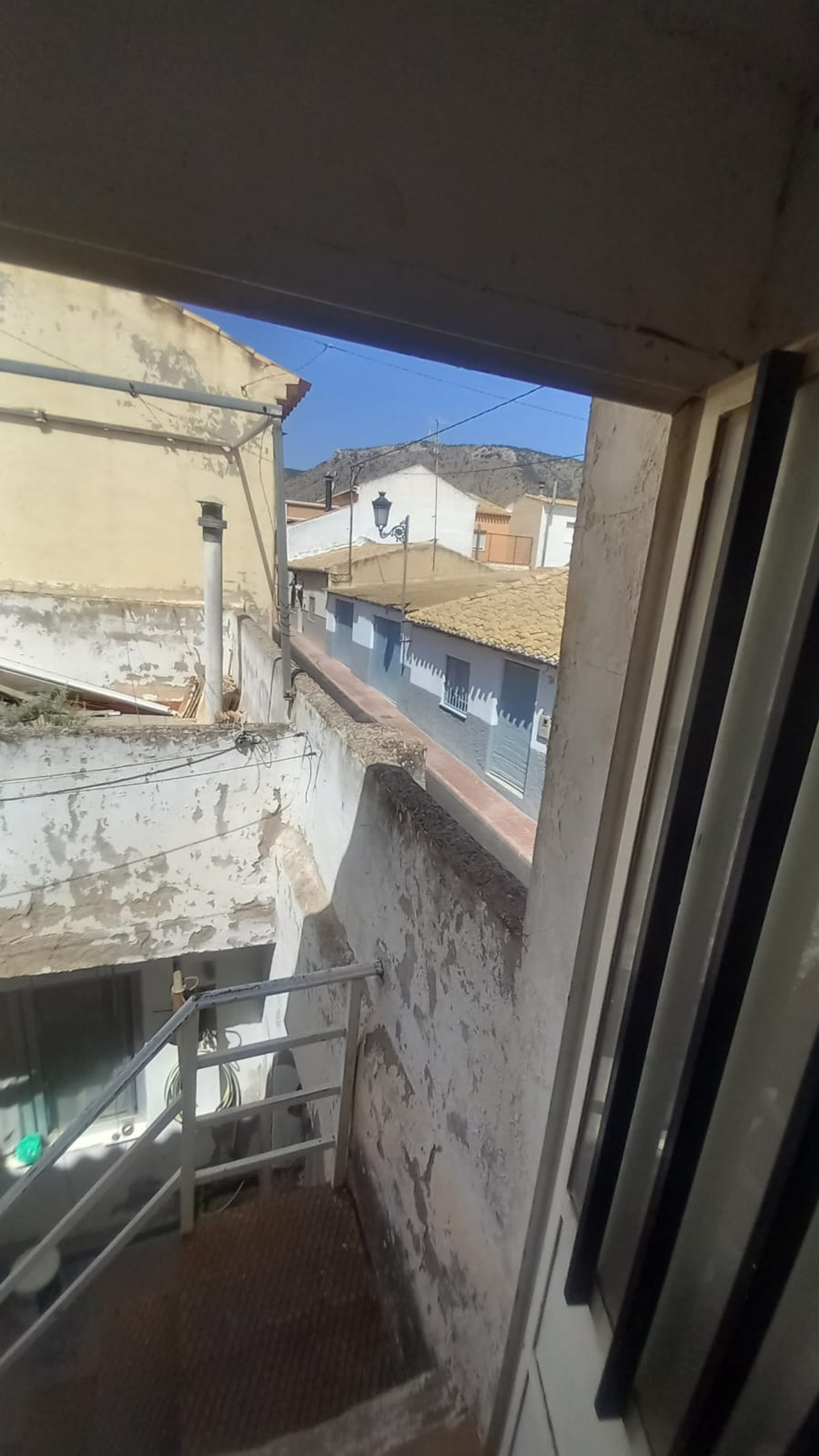 Resale - 3 Bedroom 1 Bathroom Townhouse in Salinas -  - Alicante