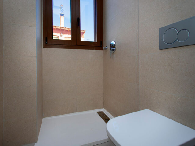 Resale - 3 Bedroom 2 Bathroom Apartment in Hondon de las Nieves -  - Alicante