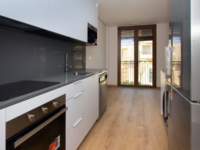 Resale - 3 Bedroom 2 Bathroom Apartment in Hondon de las Nieves -  - Alicante