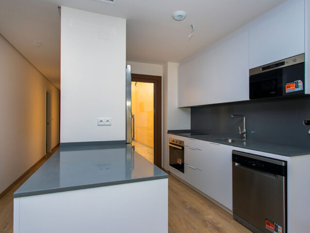 Resale - 3 Bedroom 2 Bathroom Apartment in Hondon de las Nieves -  - Alicante