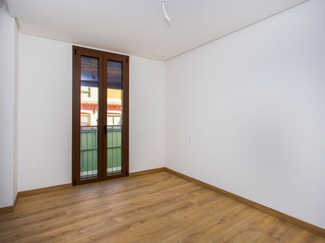 Resale - 3 Bedroom 2 Bathroom Apartment in Hondon de las Nieves -  - Alicante