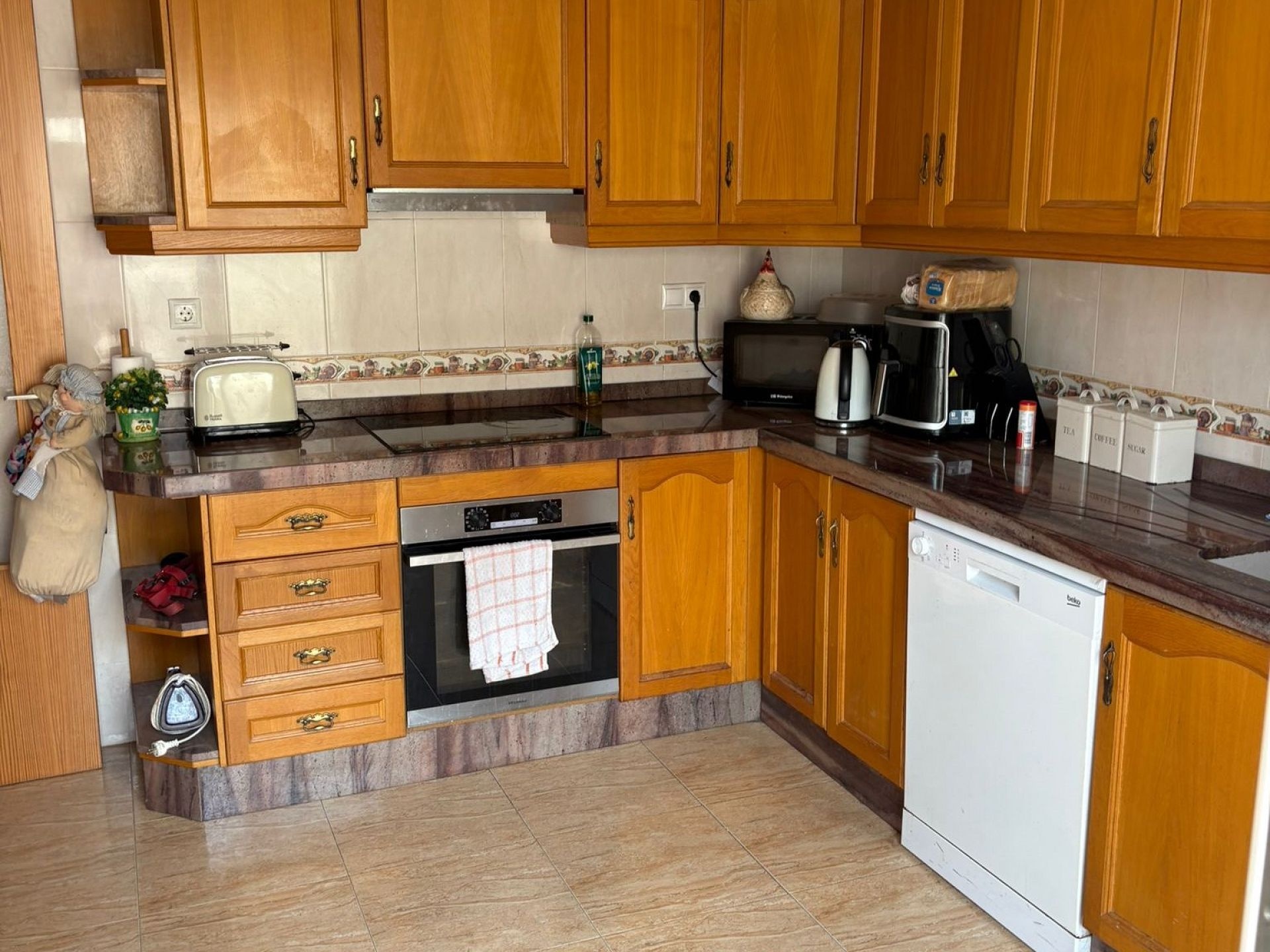 Resale - 4 Bedroom 2 Bathroom Townhouse in Pinoso -  - Alicante