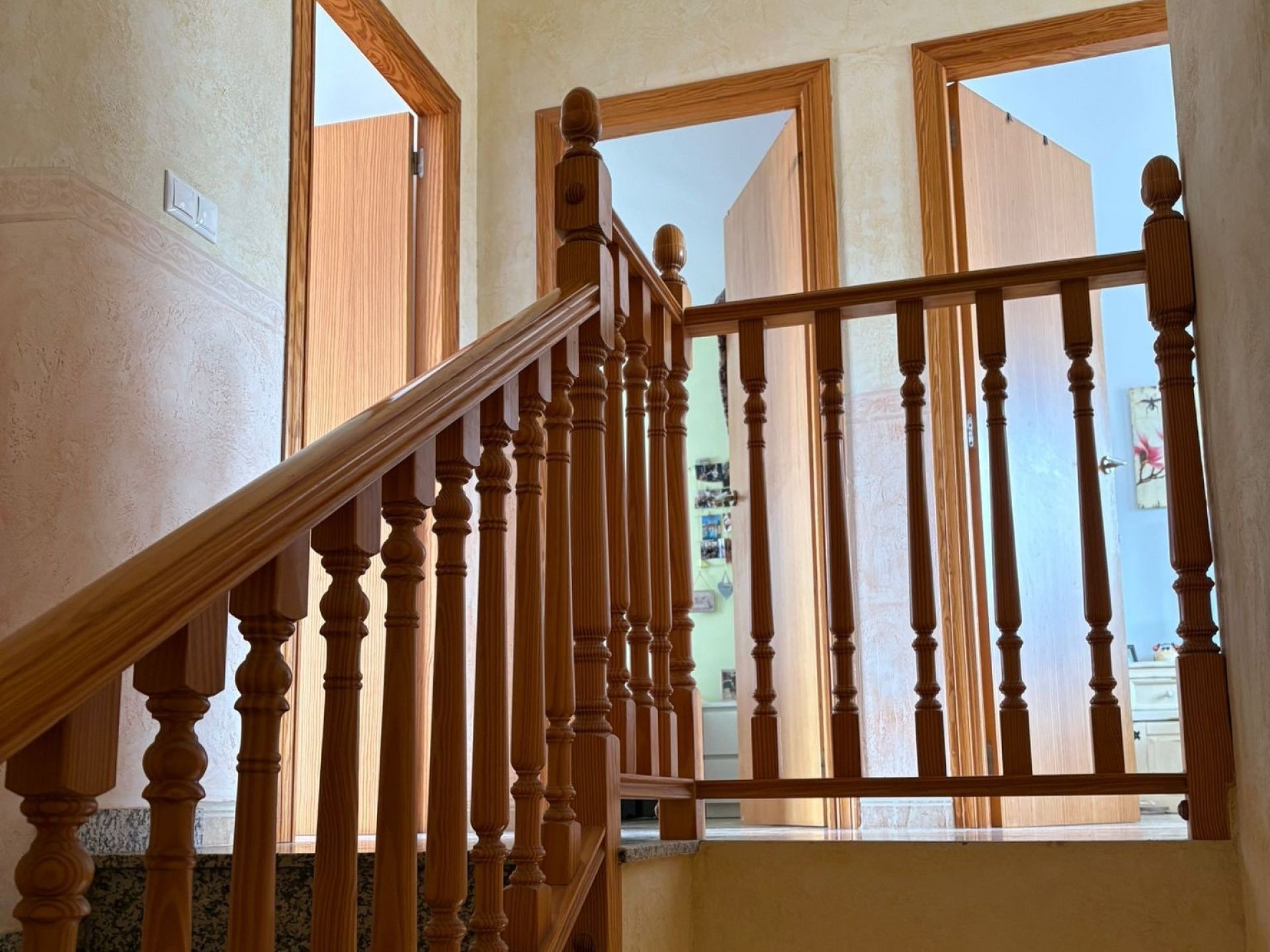 Resale - 4 Bedroom 2 Bathroom Townhouse in Pinoso -  - Alicante