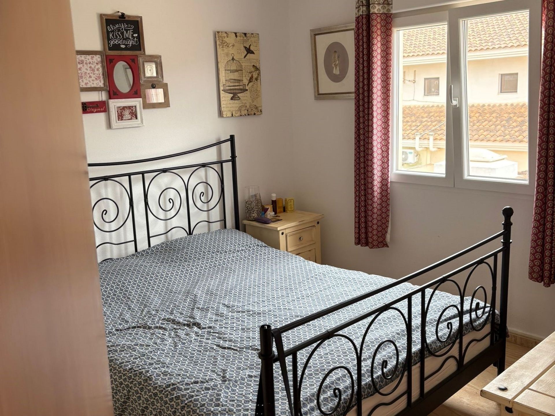 Resale - 4 Bedroom 2 Bathroom Townhouse in Pinoso -  - Alicante